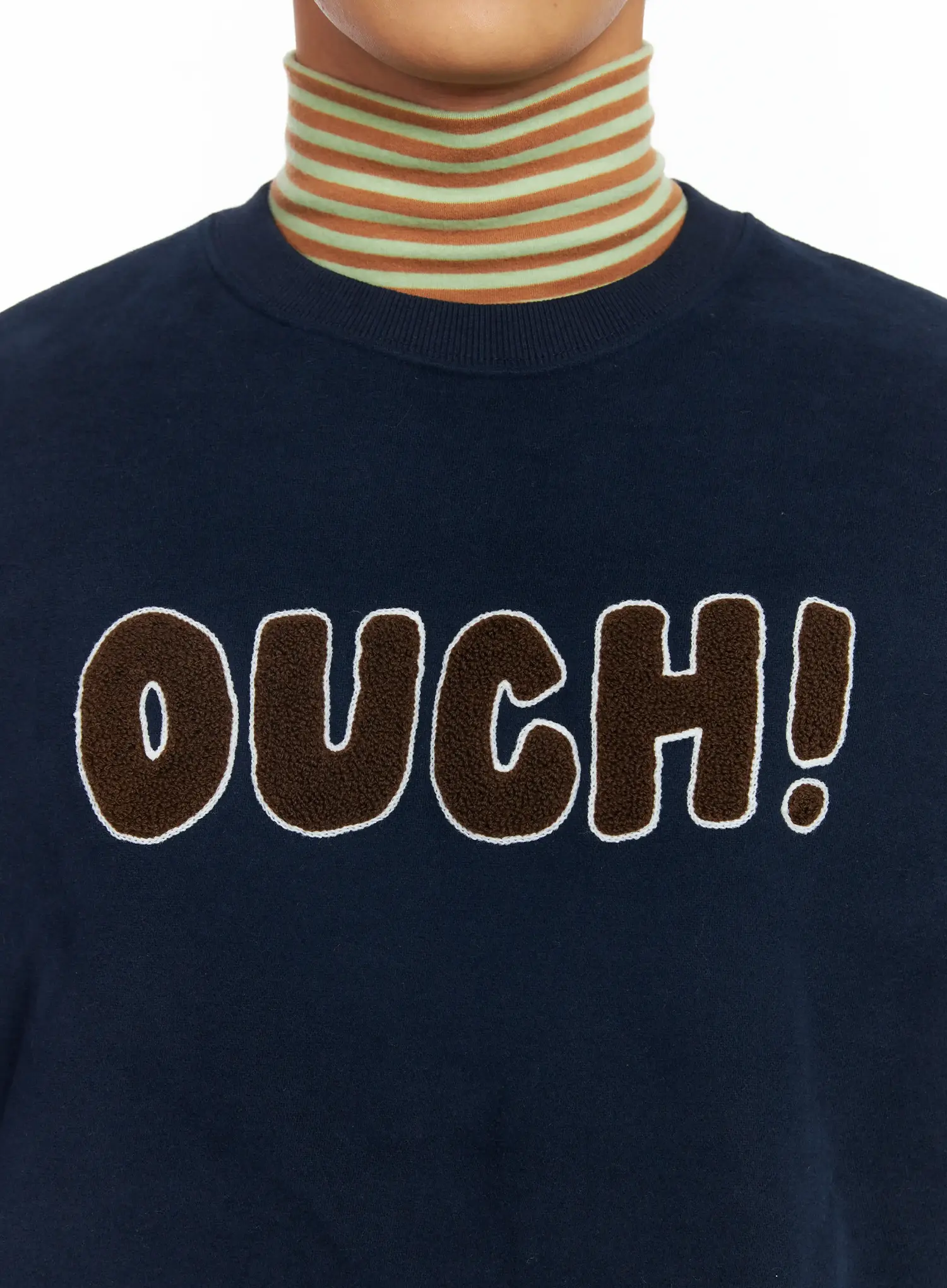 Men's Graphic Patch Sweatshirt IF504 - Image 10