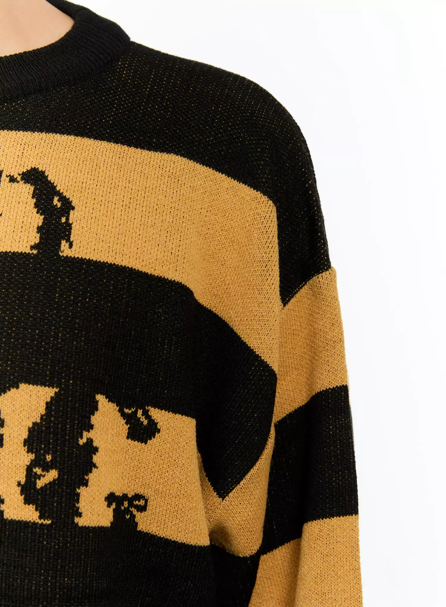 Men's Graphic Striped Sweater IN506 - Image 7
