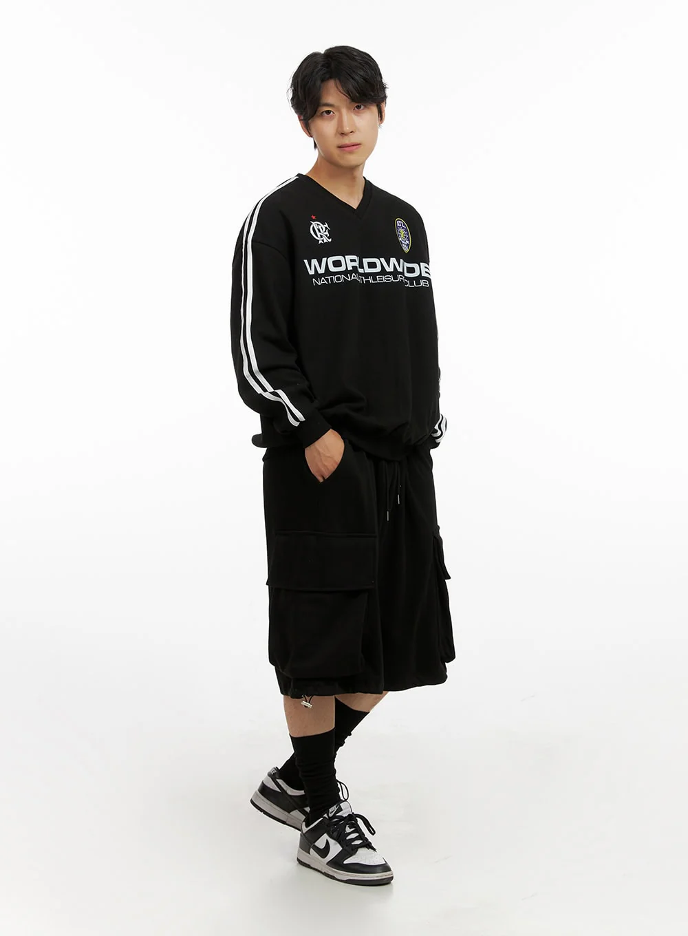 Men's Graphic V-Neck Sweatshirt (Black) IG409 - Image 5