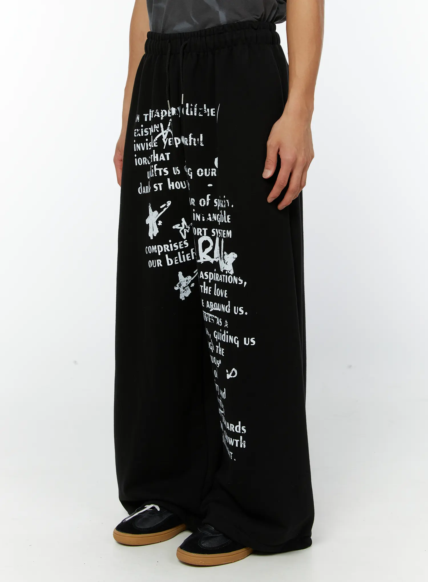 Men's Graphic Wide Leg Sweatpants (Black) IY513 - Image 2
