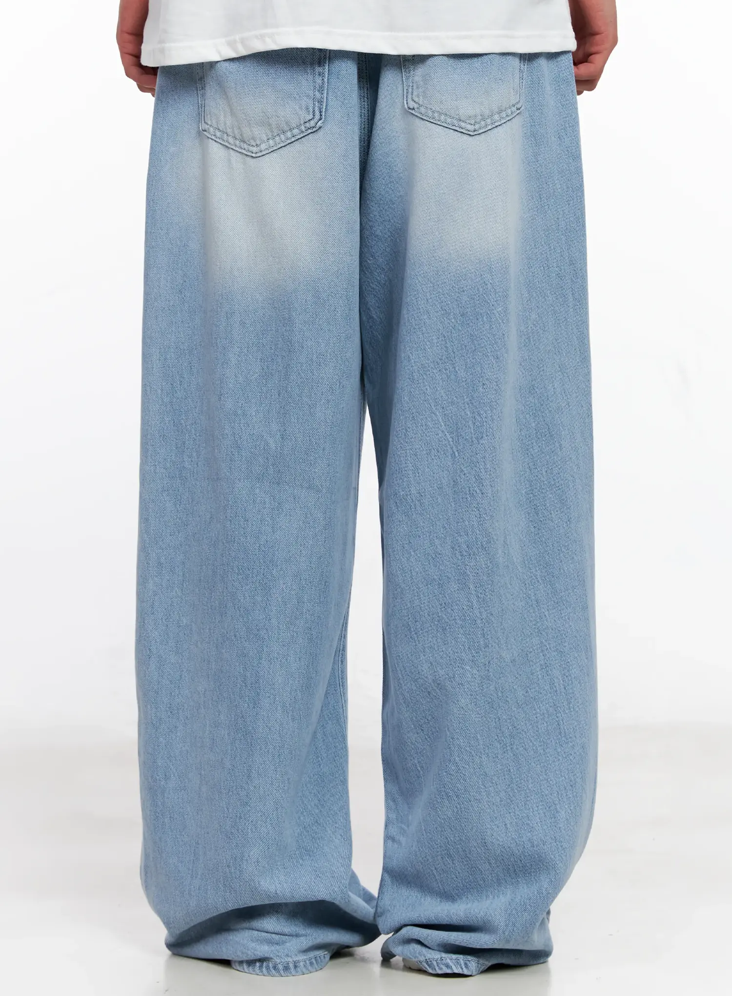 Men's Light-Wash Denim Jeans IG508 - Image 8