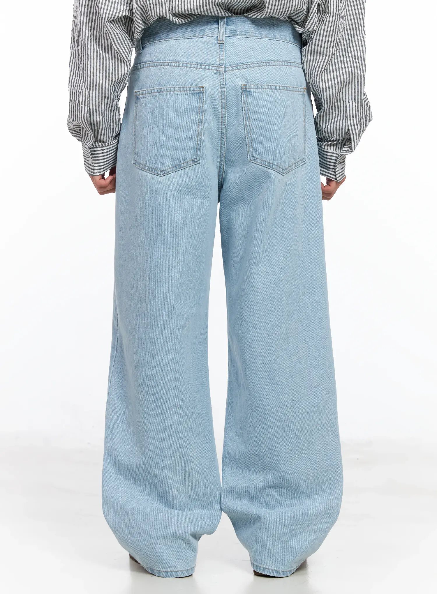 Men's Light Washed Wide Leg Jeans IM511 - Image 7