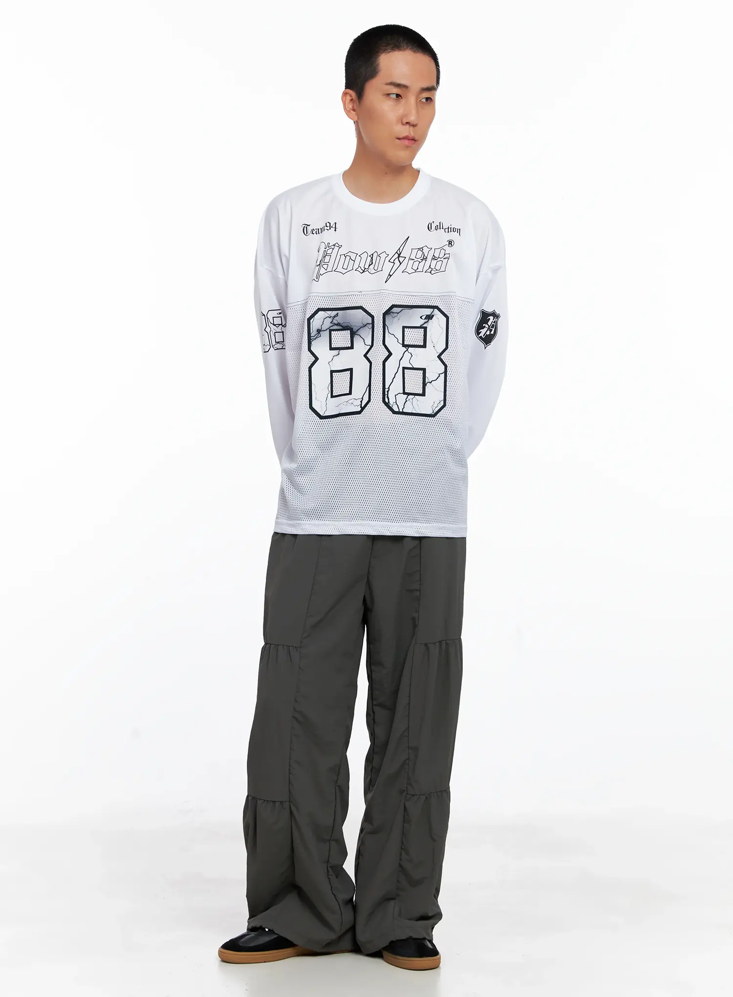 Men's Line Stitch Parachute Pants IS510 - Image 11