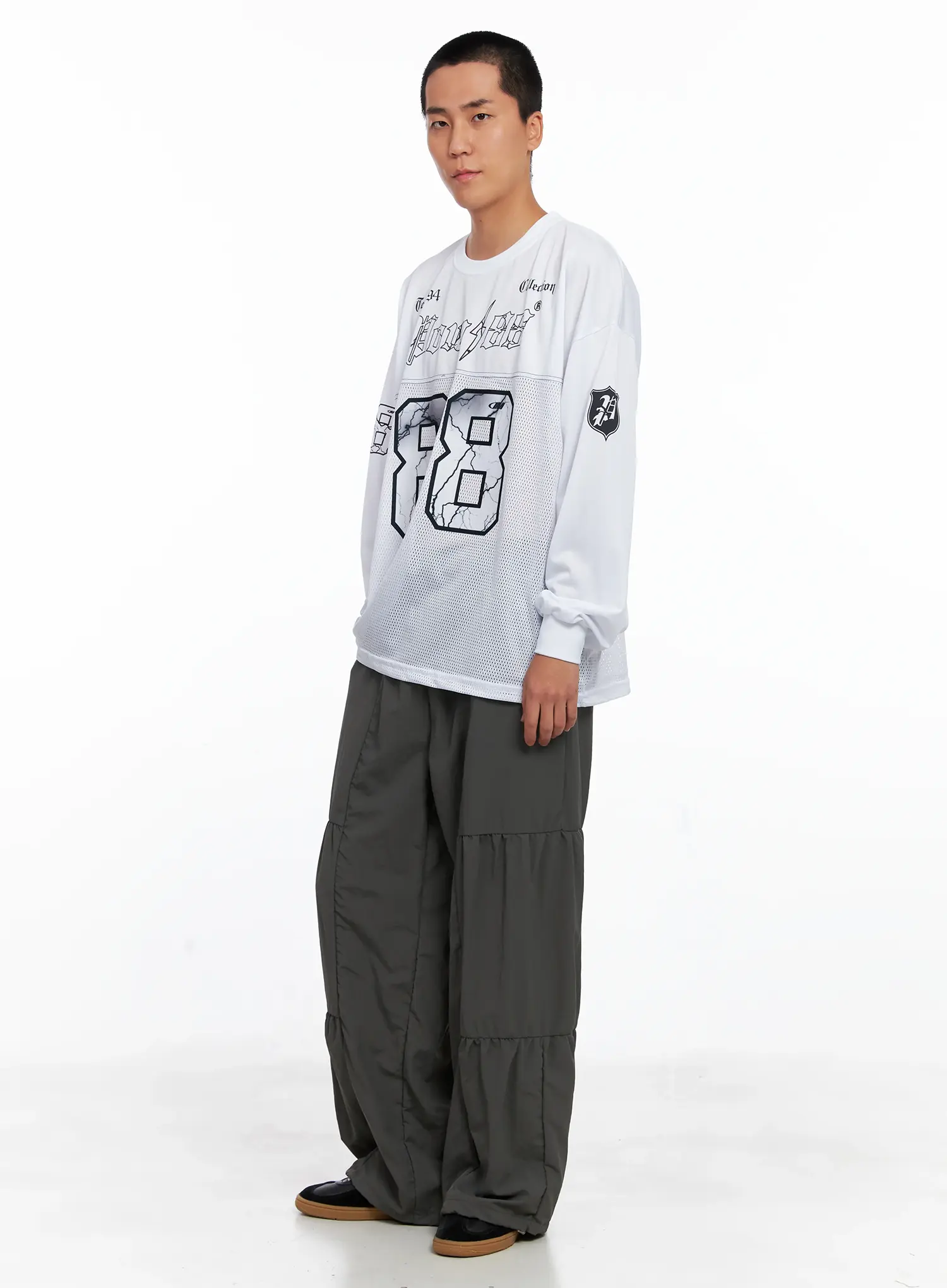 Men's Line Stitch Parachute Pants IS510 - Image 12