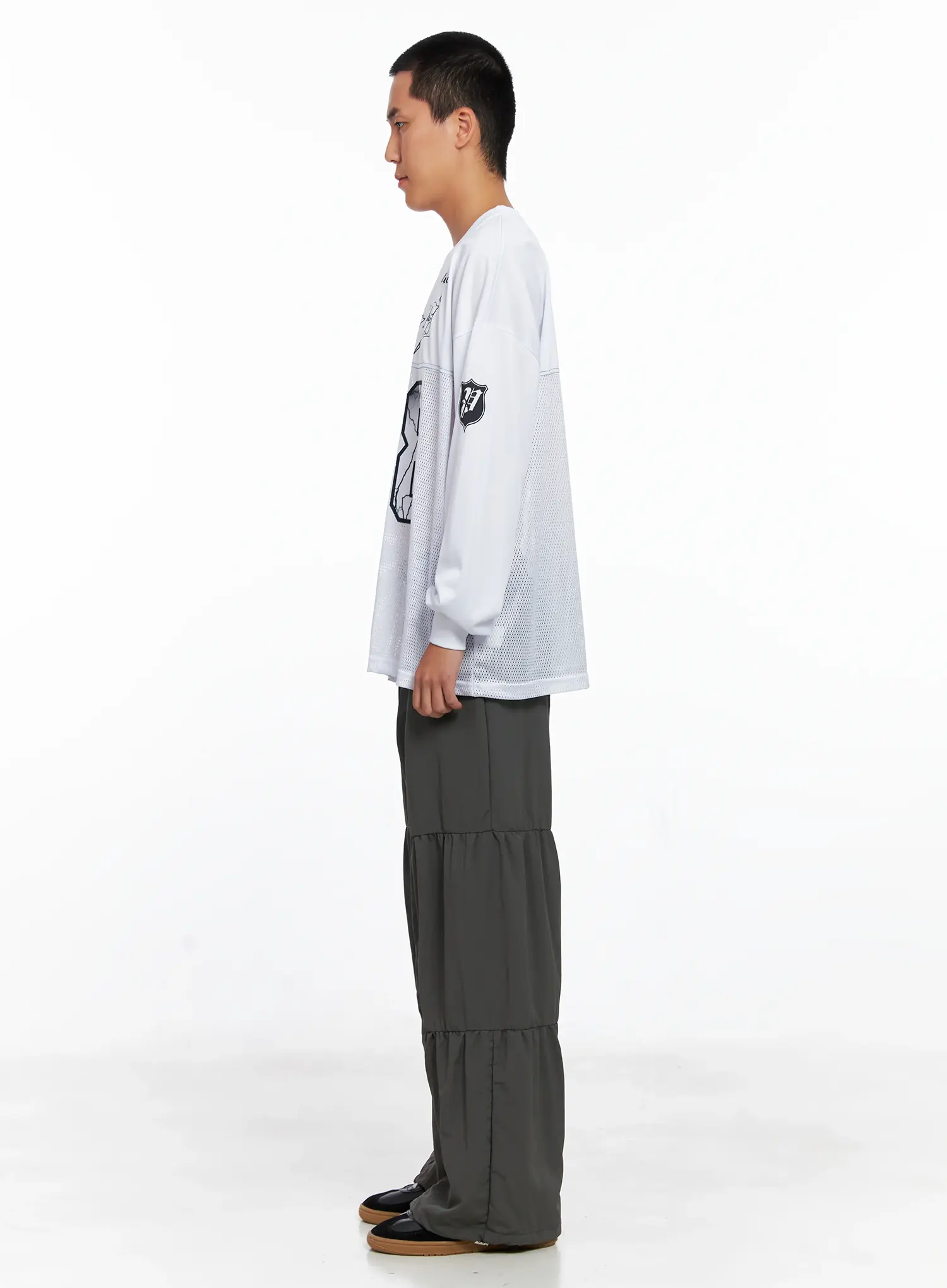 Men's Line Stitch Parachute Pants IS510 - Image 8