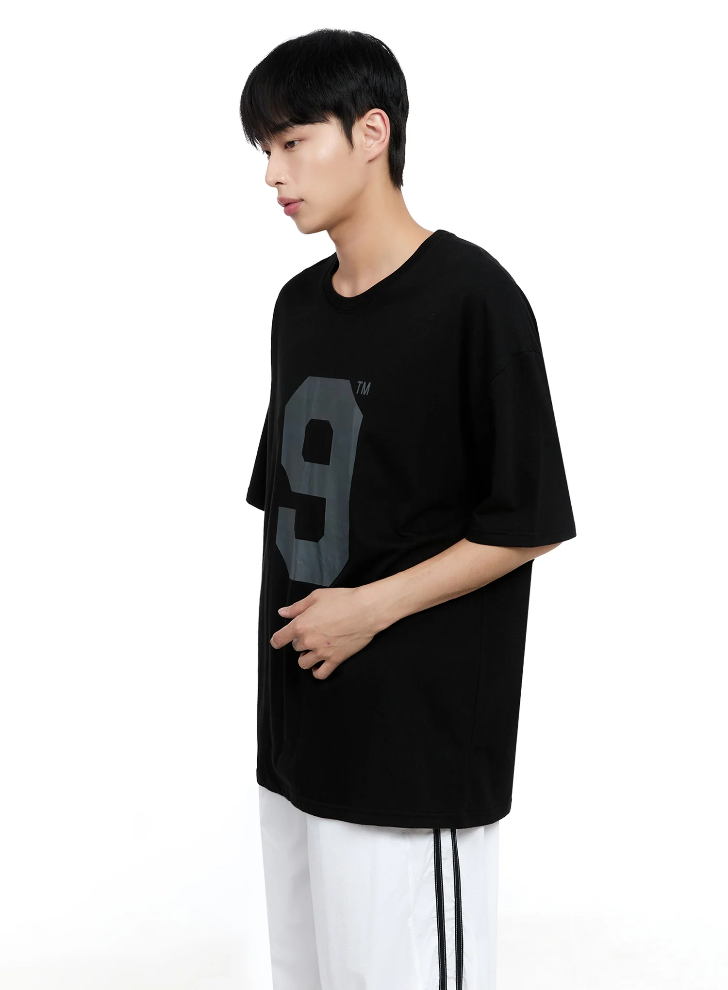 Men's No.9 Graphic Tee IG520 - Image 10