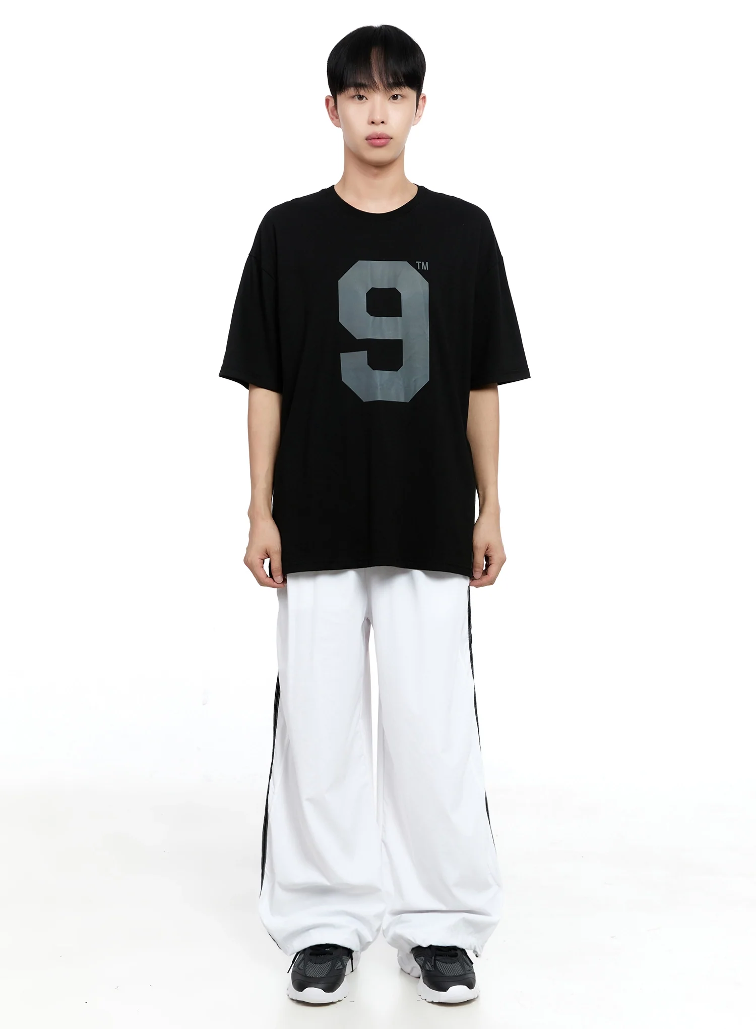 Men's No.9 Graphic Tee IG520 - Image 5