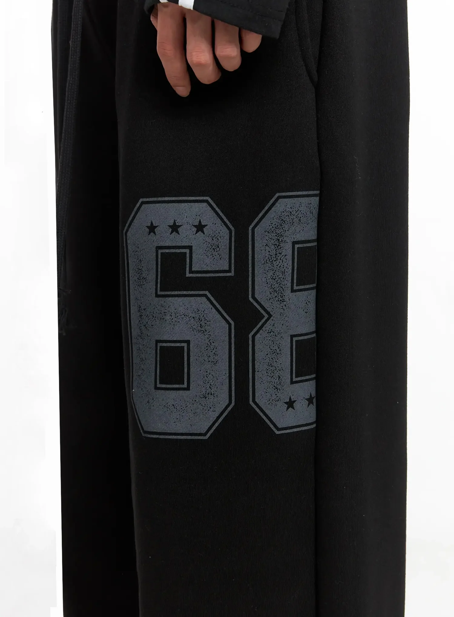 Men's Number Graphic Sweatpants IO517 - Image 7