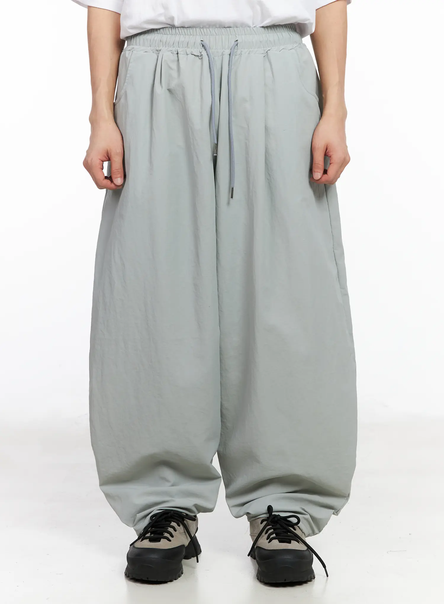 Men's Nylon Embroidered Logo Pocket Pants IA502 - Image 6
