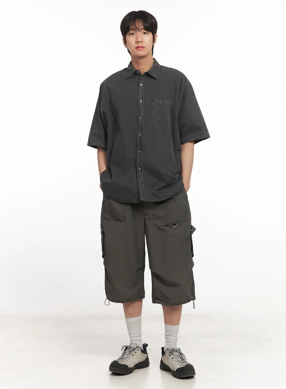 Men's Nylon Pocketed Wide-Fit Shorts IA510 - Image 13