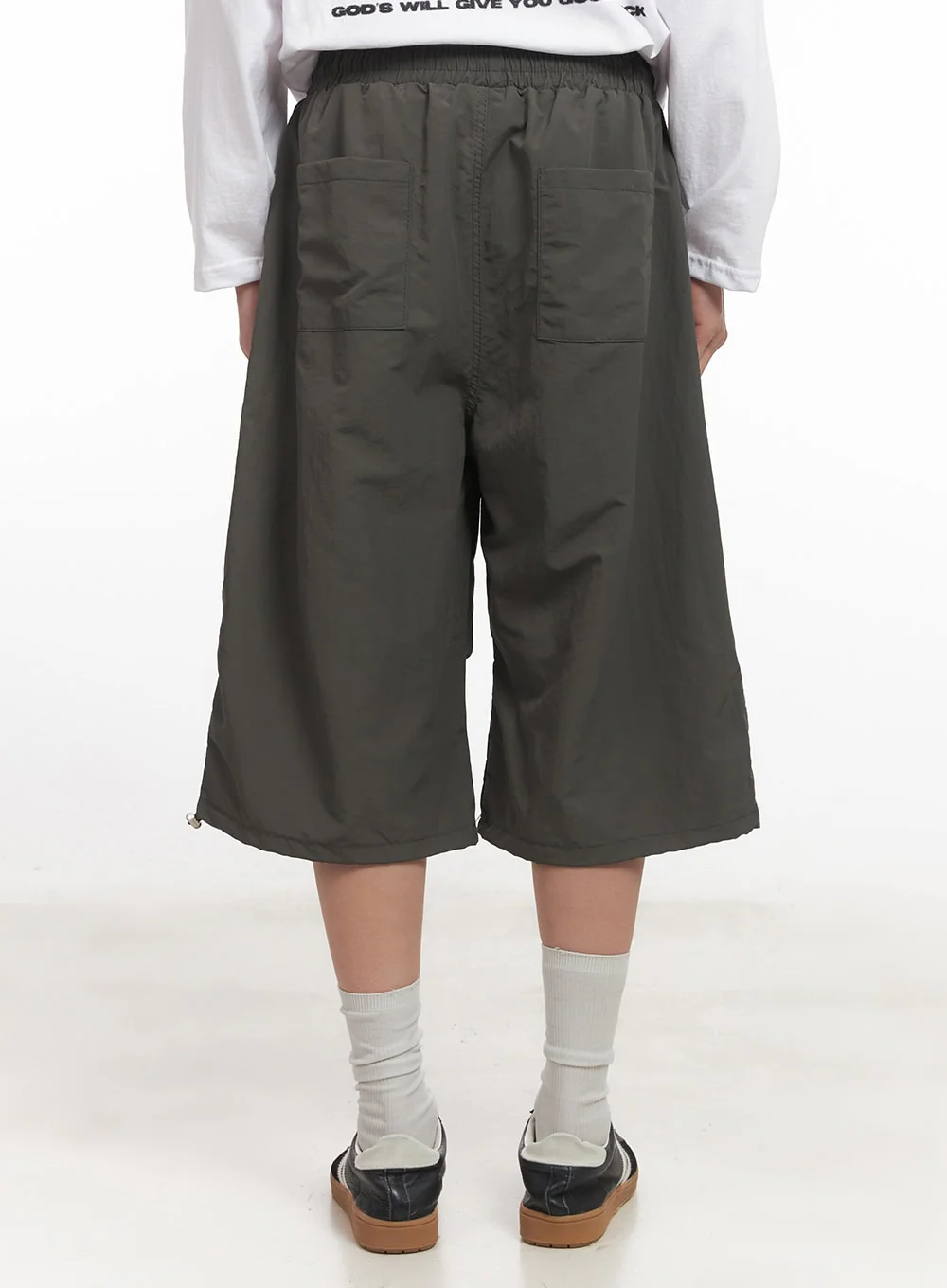Men's Nylon Pocketed Wide-Fit Shorts IA510 - Image 8