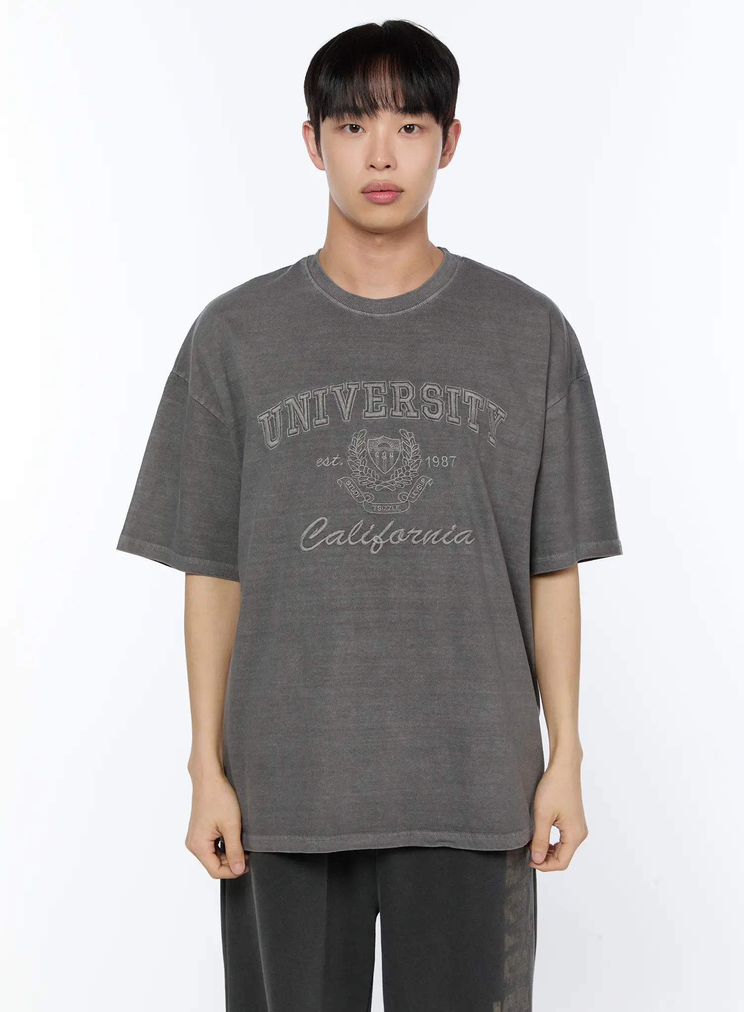 Men's Oversized Graphic Tee IA520 - Image 10