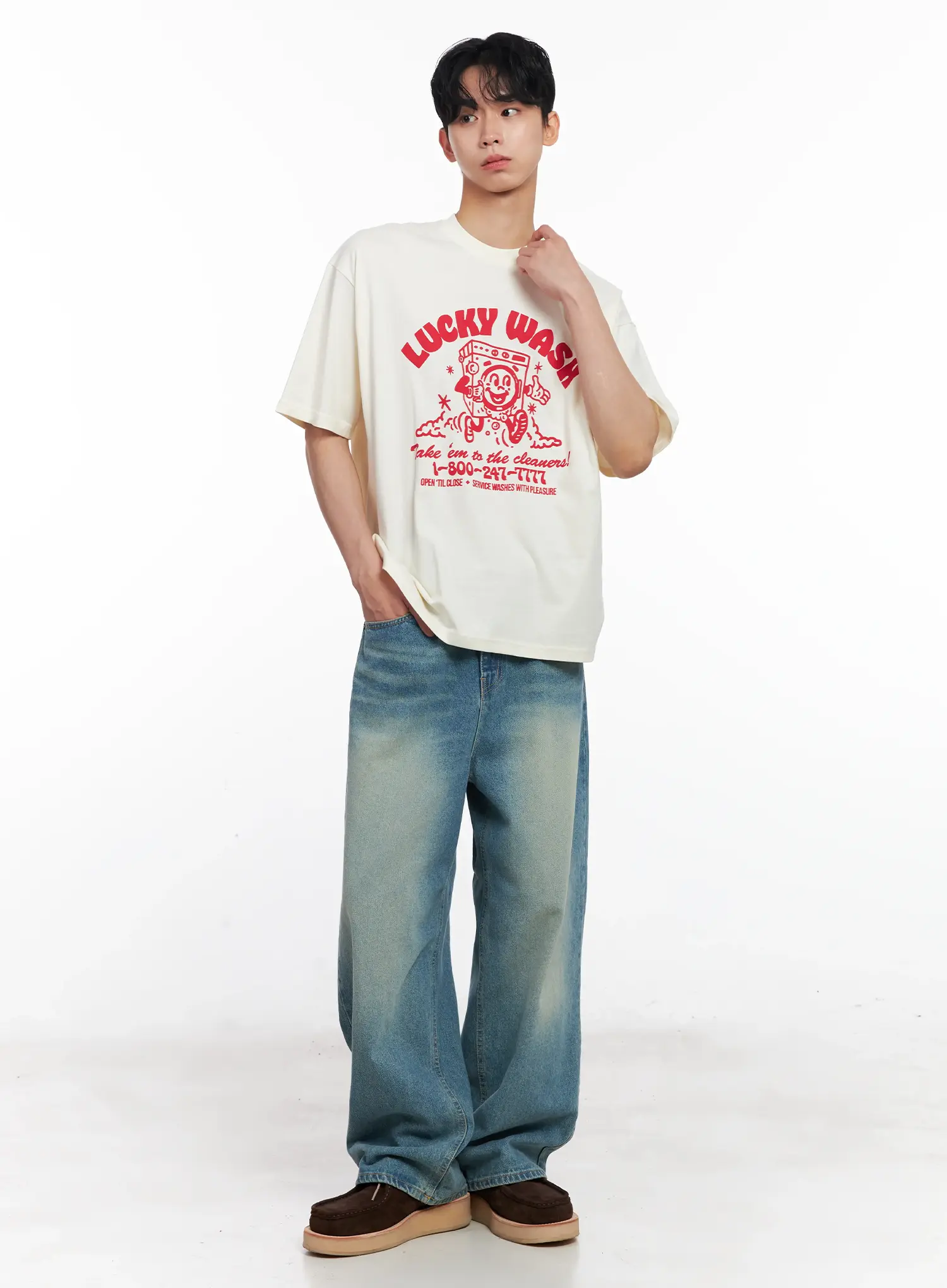 Men's Relaxed Light Blue-Wash Jeans IL501 - Image 13