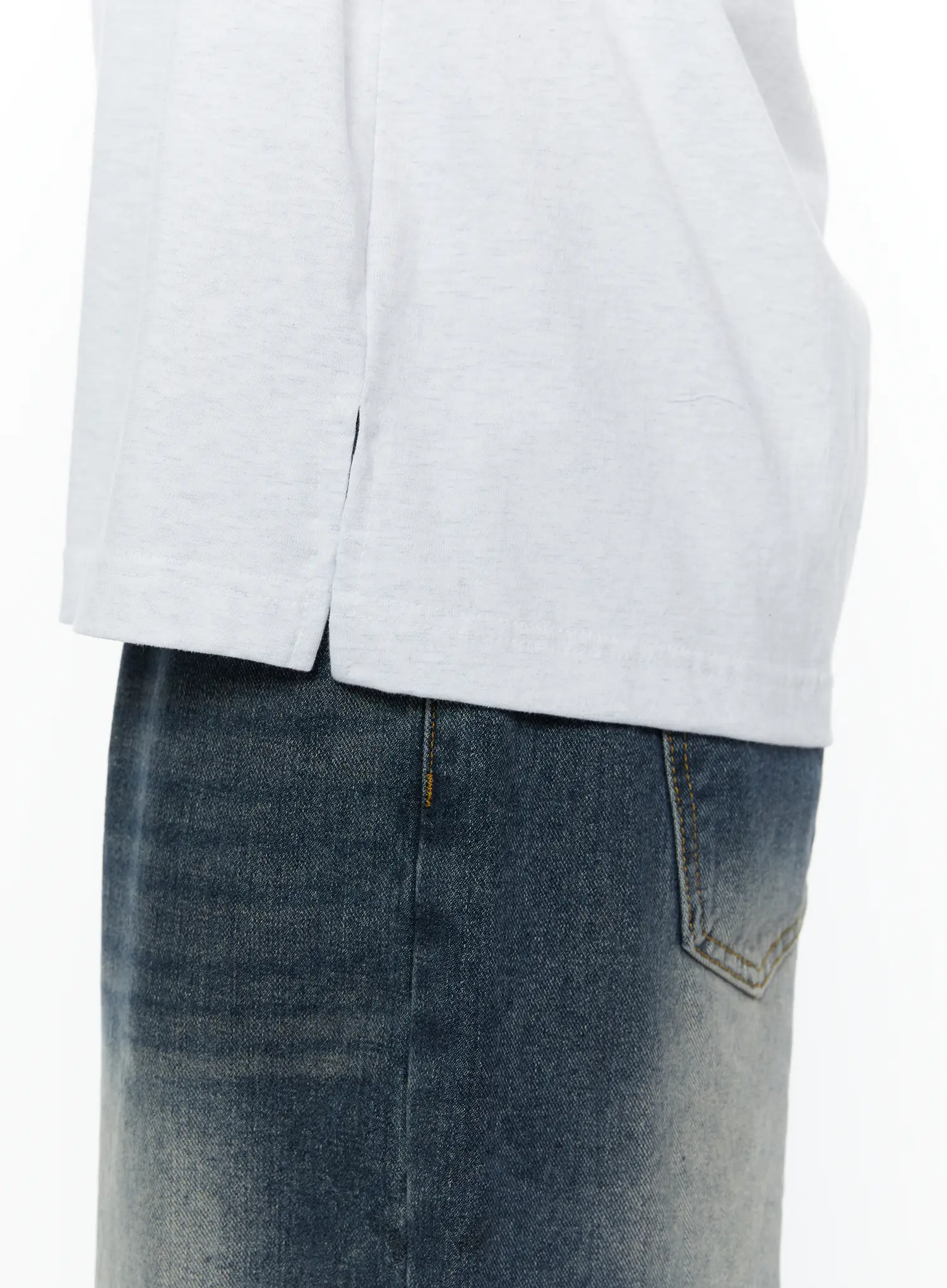 Men's Side Slit T-Shirt (Light Gray) IY505 - Image 4