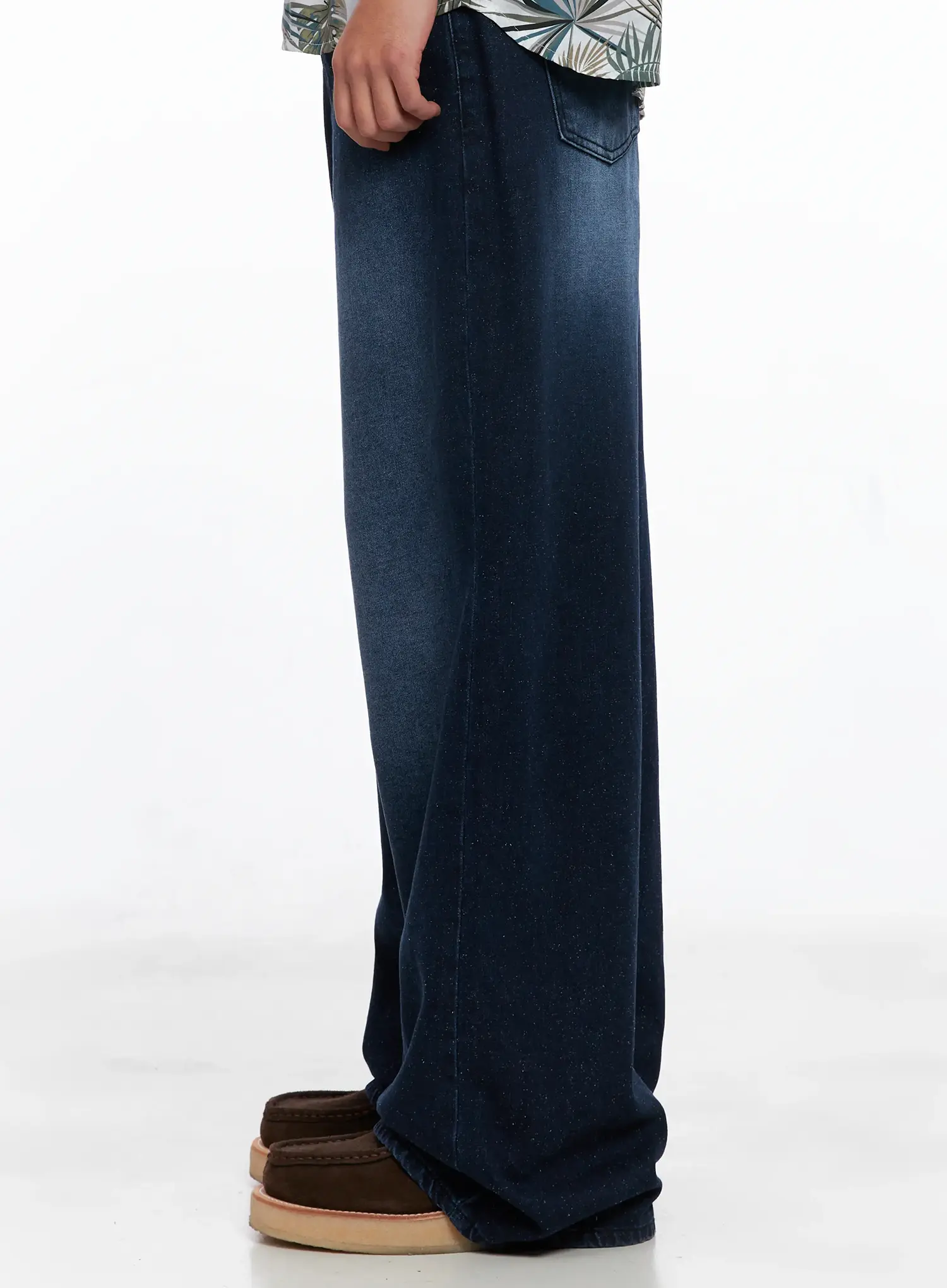 Men's Snowflake Print Wide Jeans IS510 - Image 6