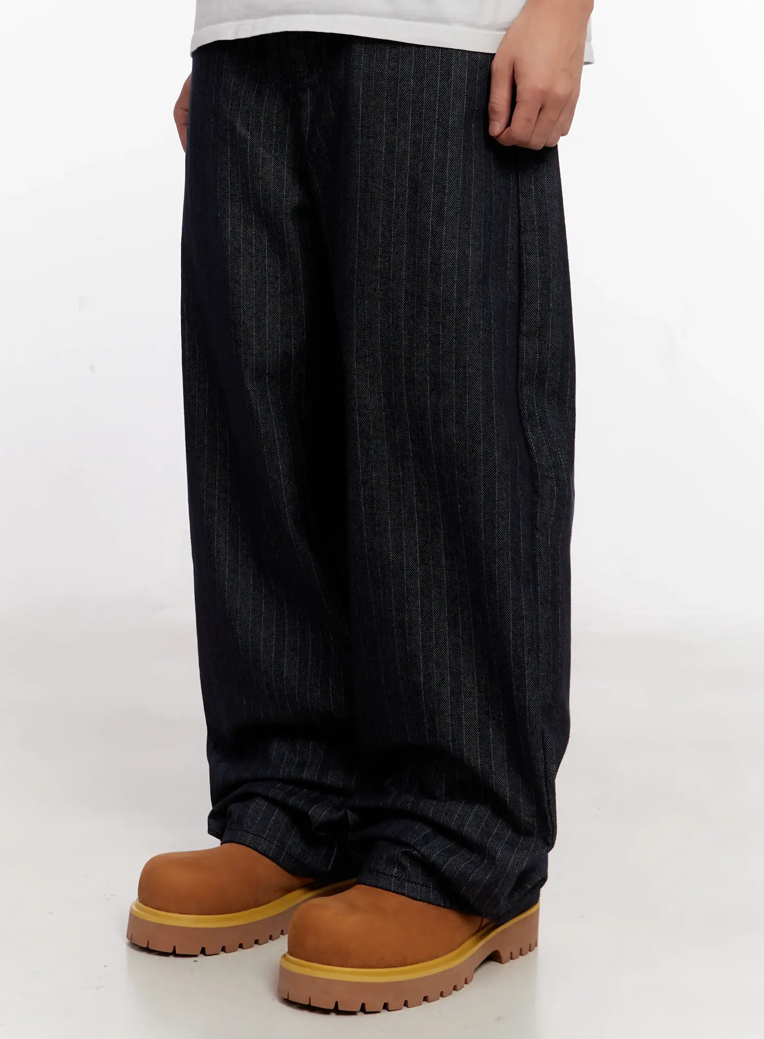 Men's Stripe Wide-Leg Jeans with Patch Detail IO523 - Image 5