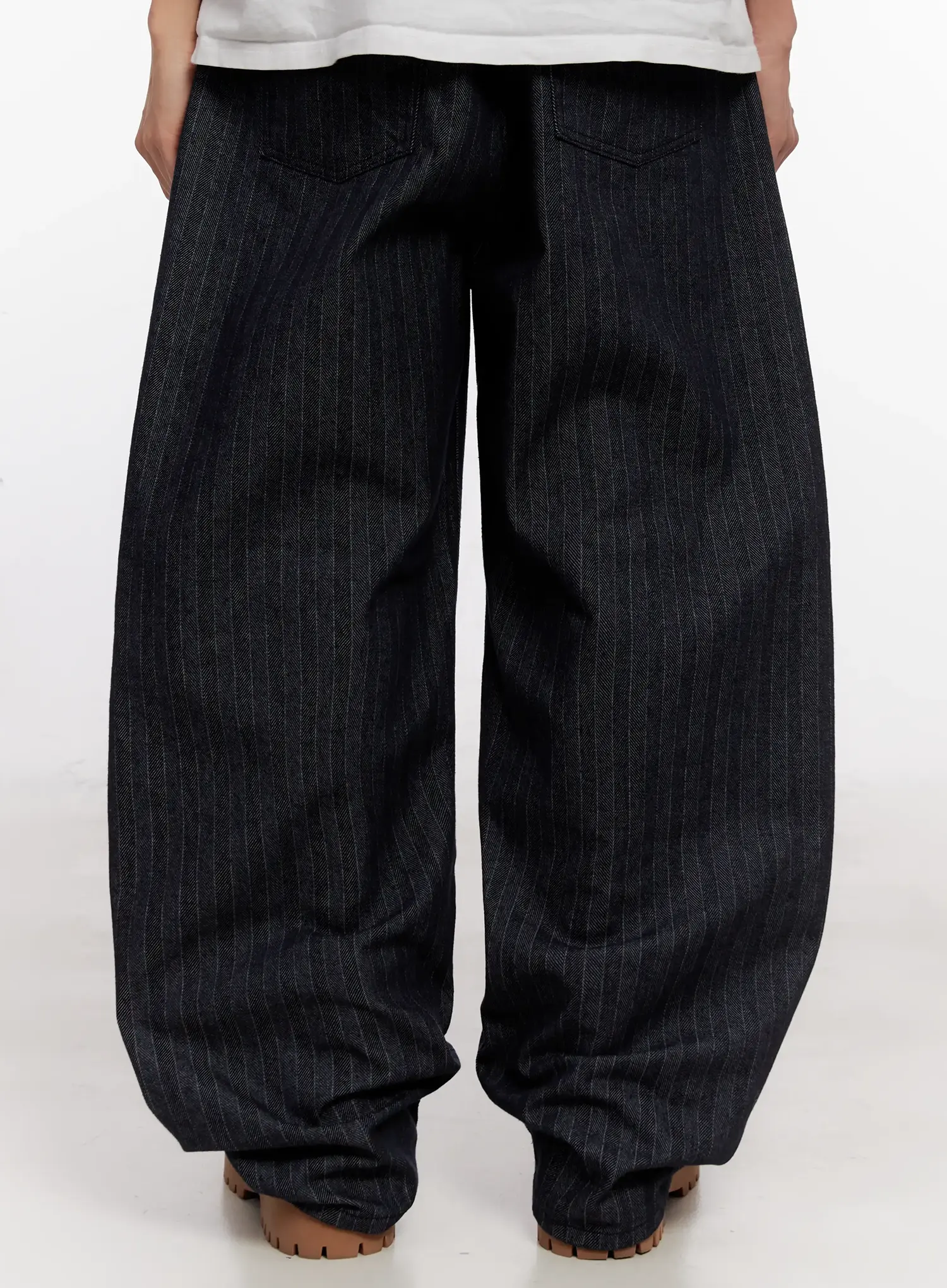 Men's Stripe Wide-Leg Jeans with Patch Detail IO523 - Image 7