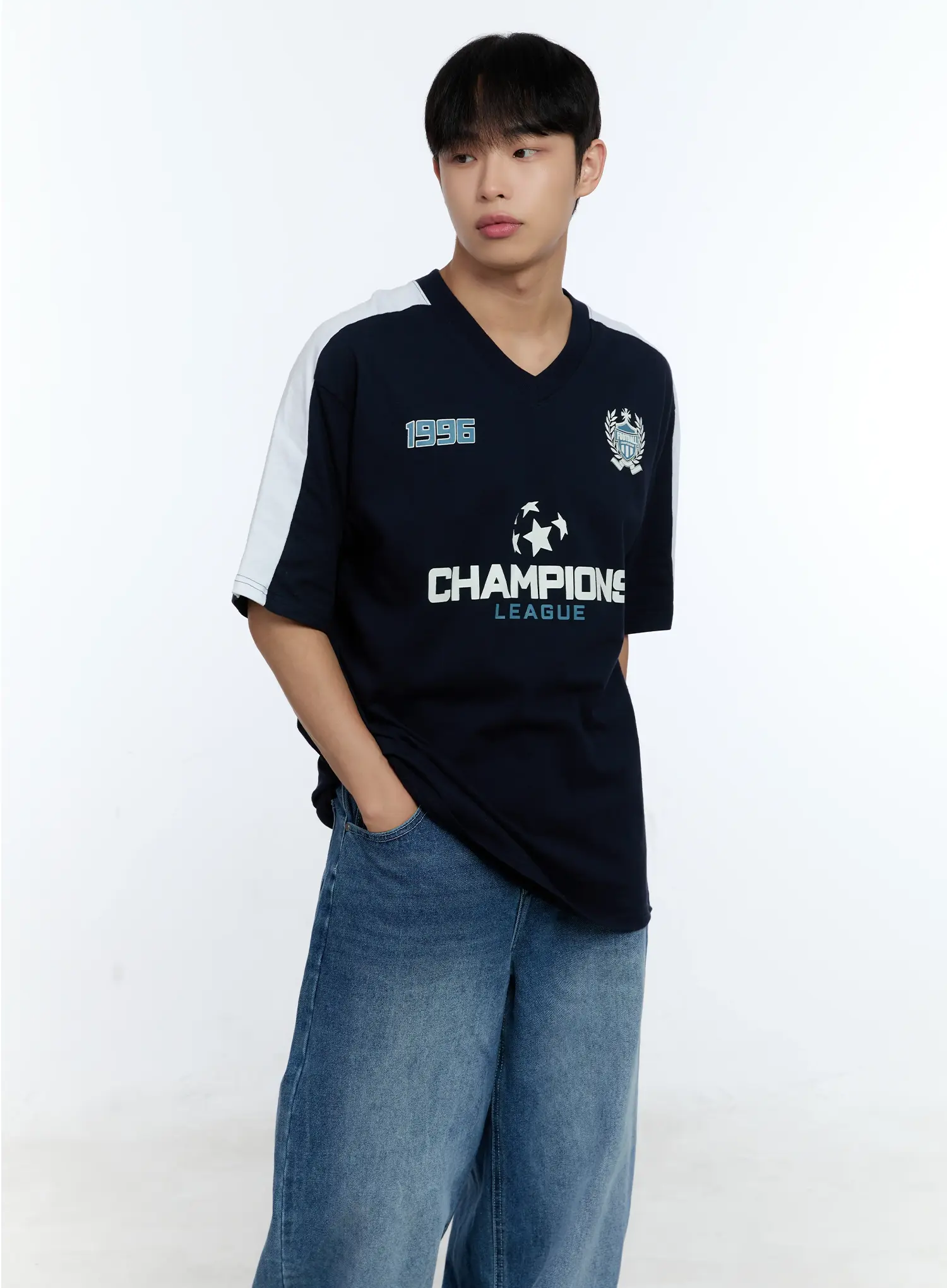 Men's V-Neck Champions League Graphic Jersey IG515