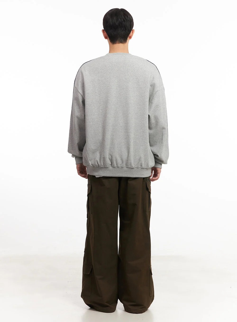 Men's V-Neck Graphic Sweatshirt IM528 - Image 9