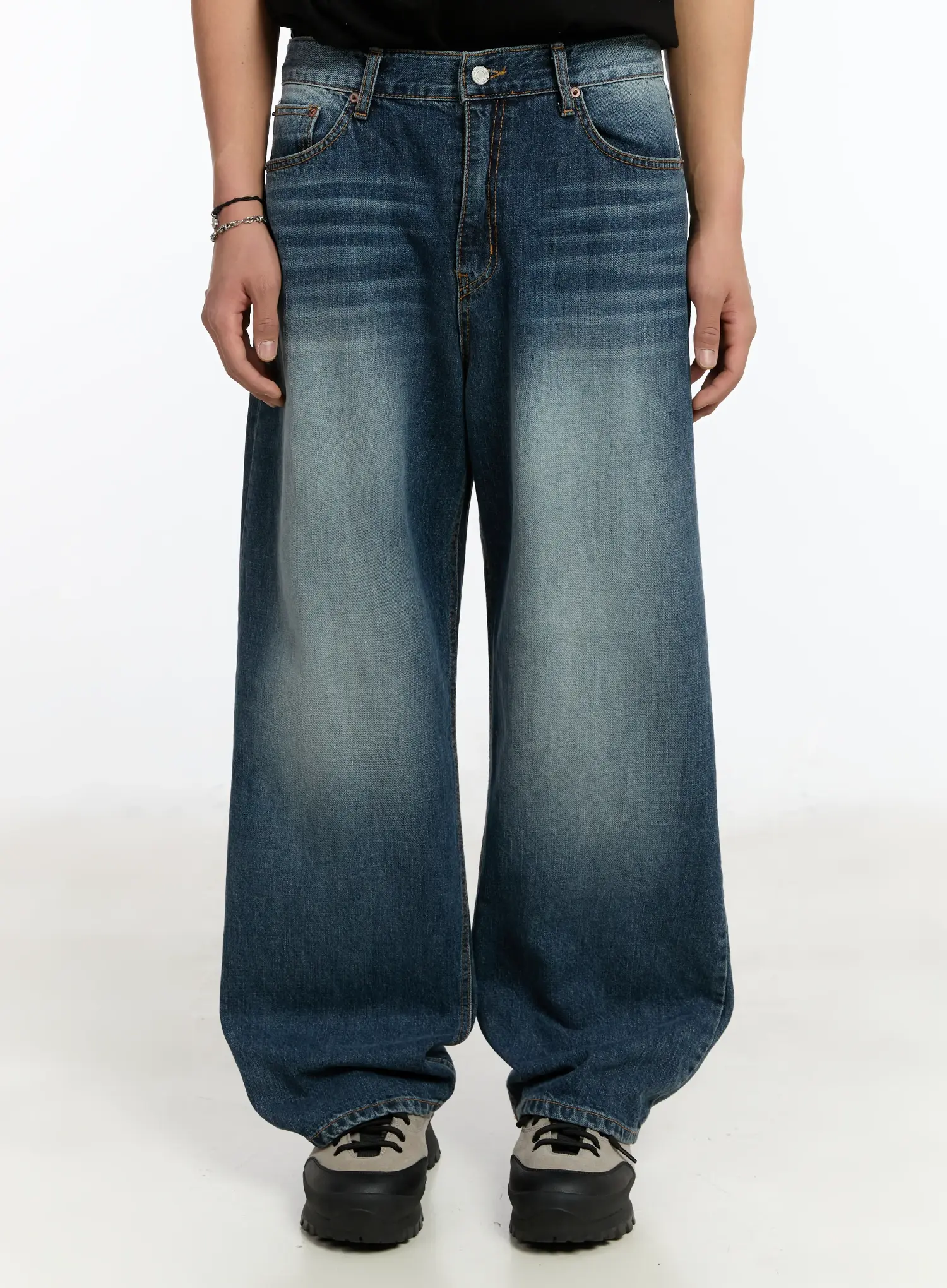 Men's Washed Wide-Leg Jeans IM502