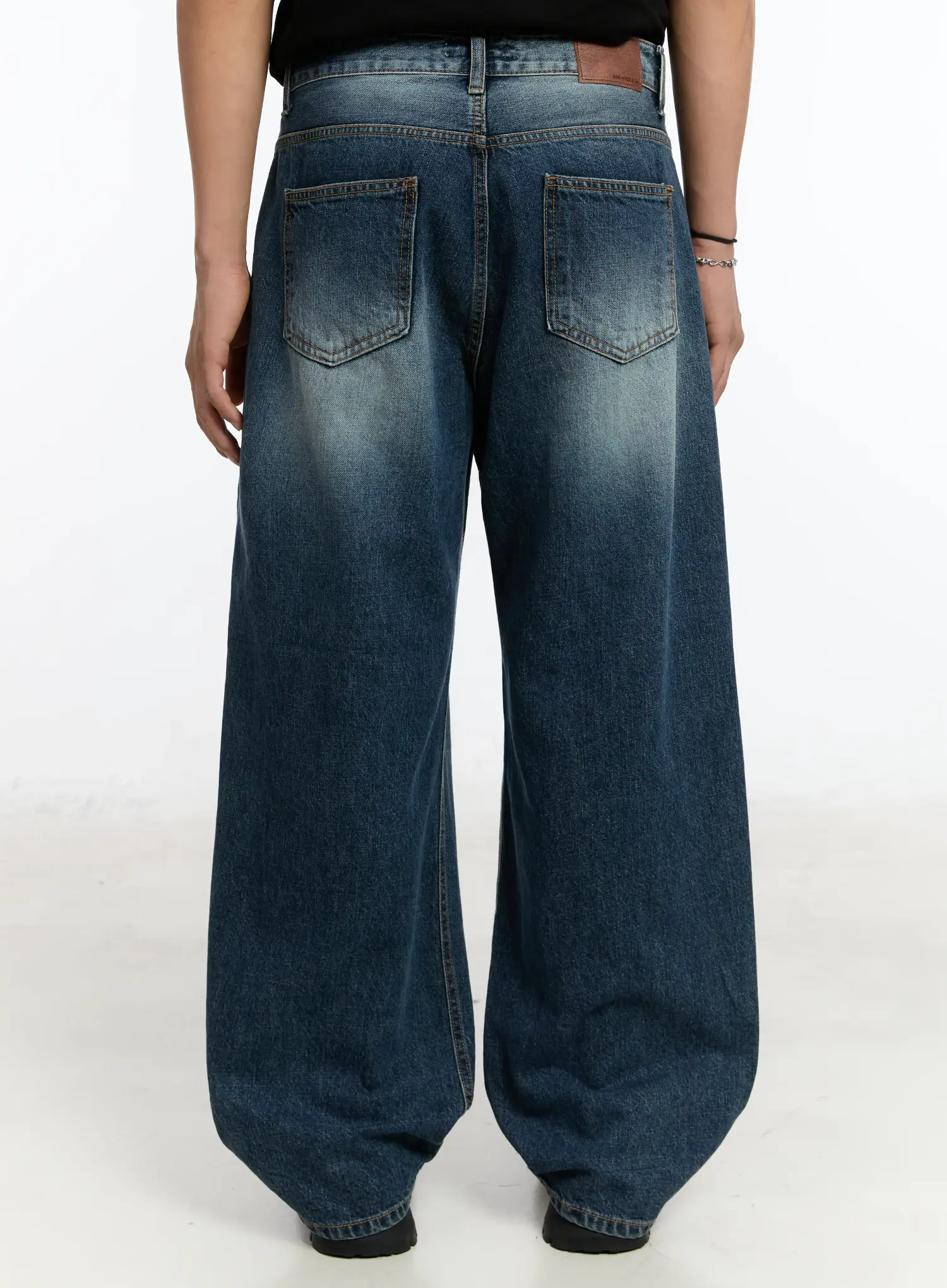 Men's Washed Wide-Leg Jeans IM502 - Image 6