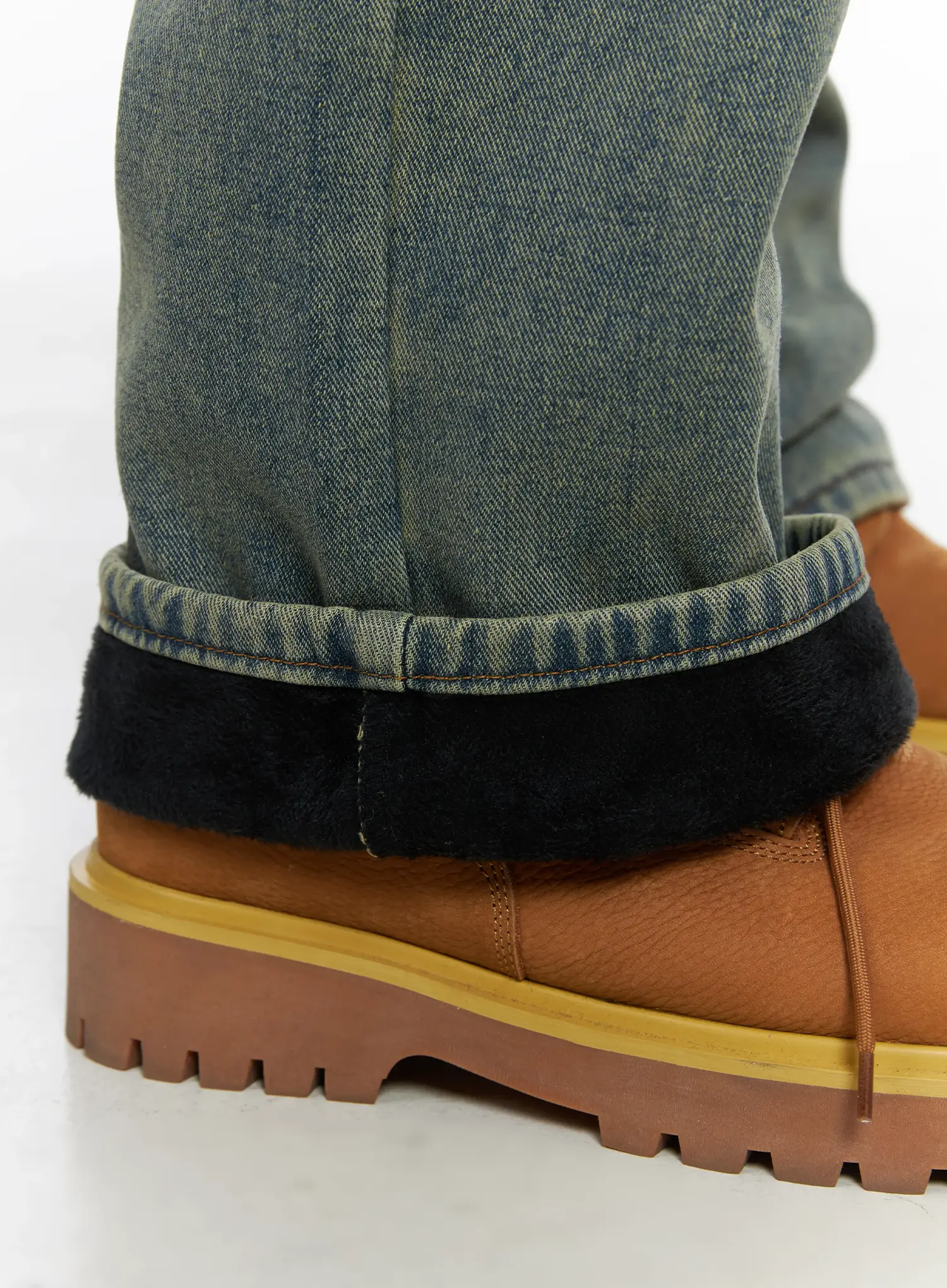 Men's Wide Fit Fleece Jeans IJ512 - Image 2