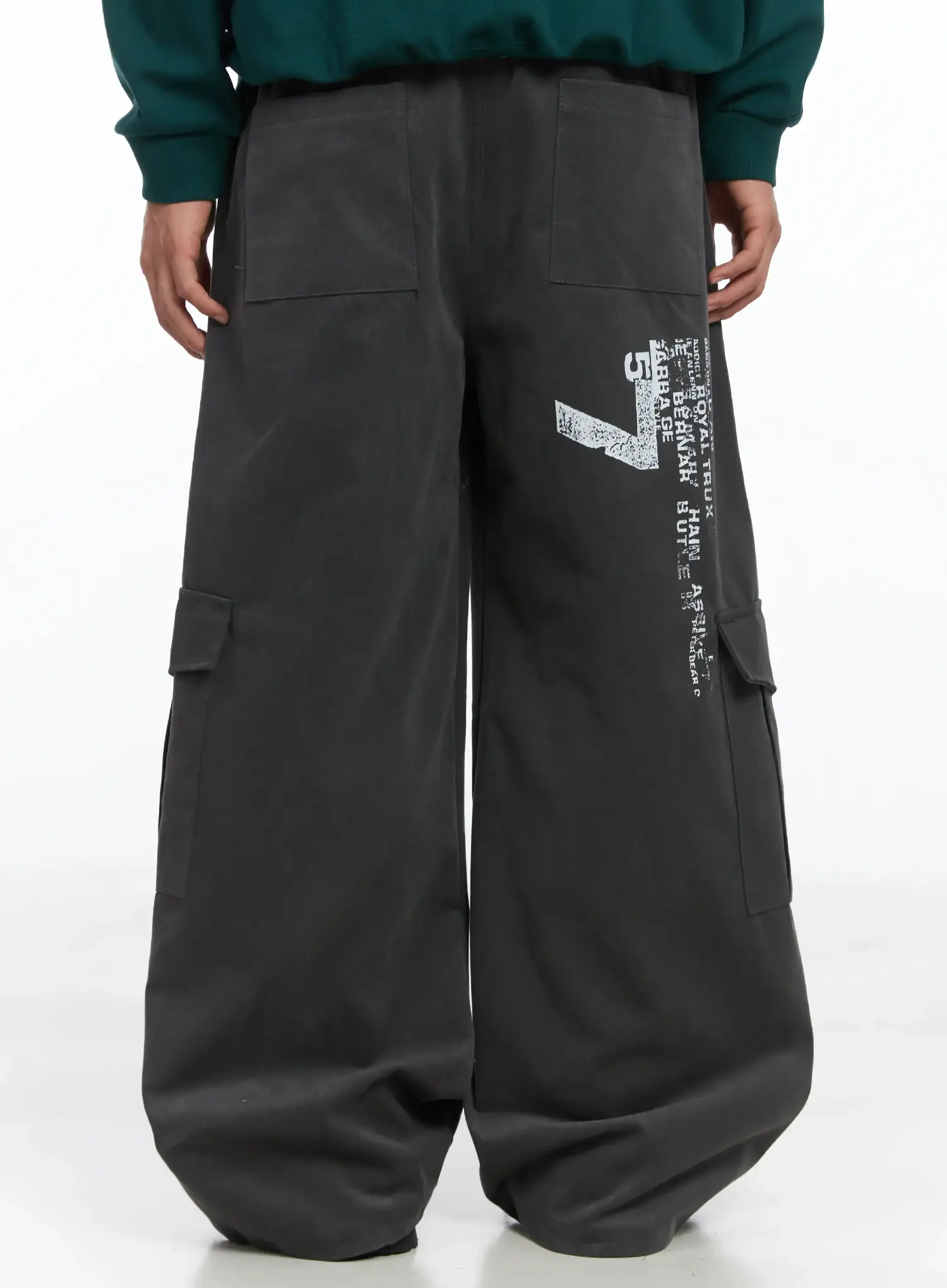 Men's Wide-Leg Drawstring Cargo Pants IJ512