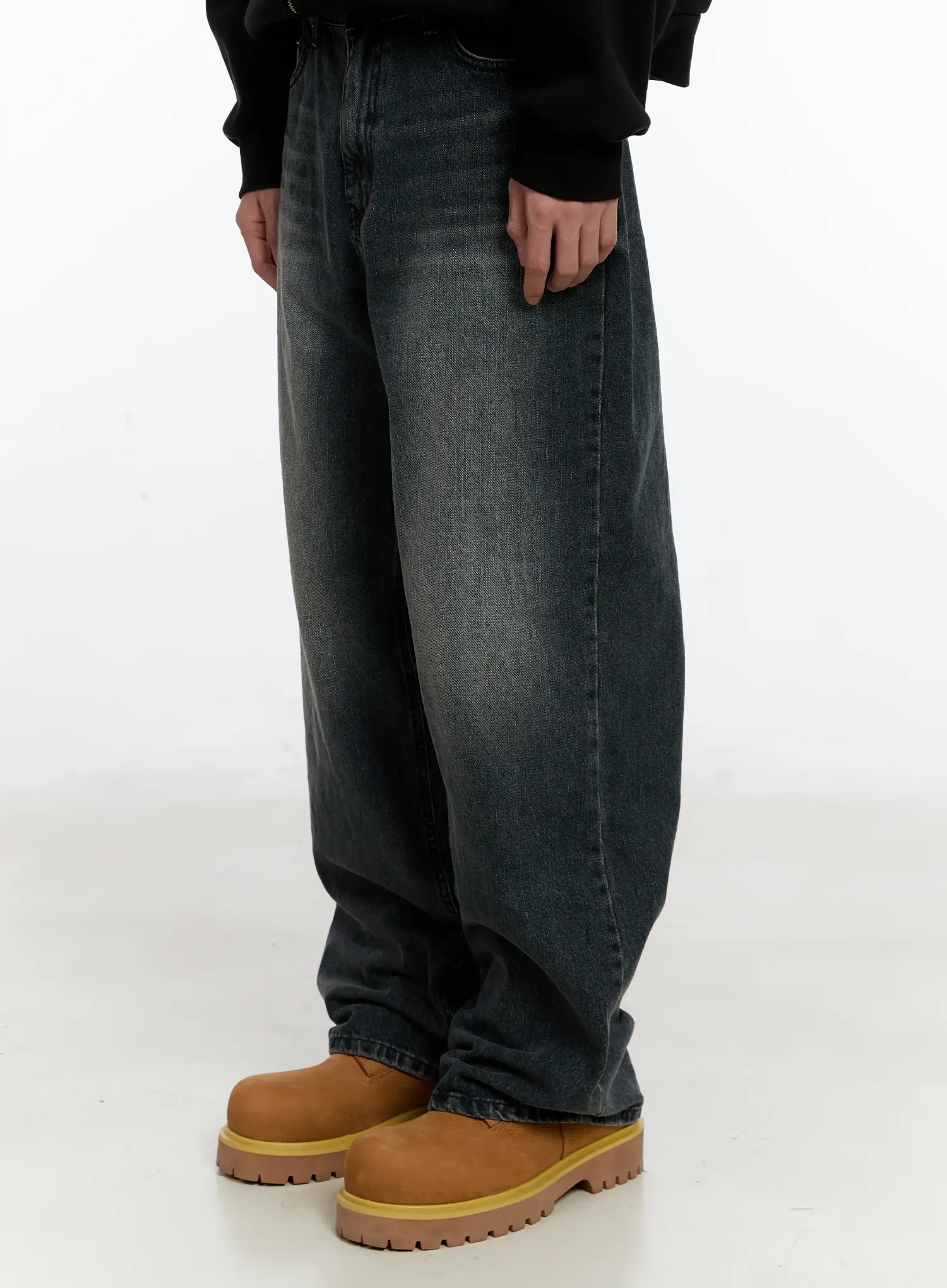 Men's Wide-Leg Washed Jeans ID502 - Image 4