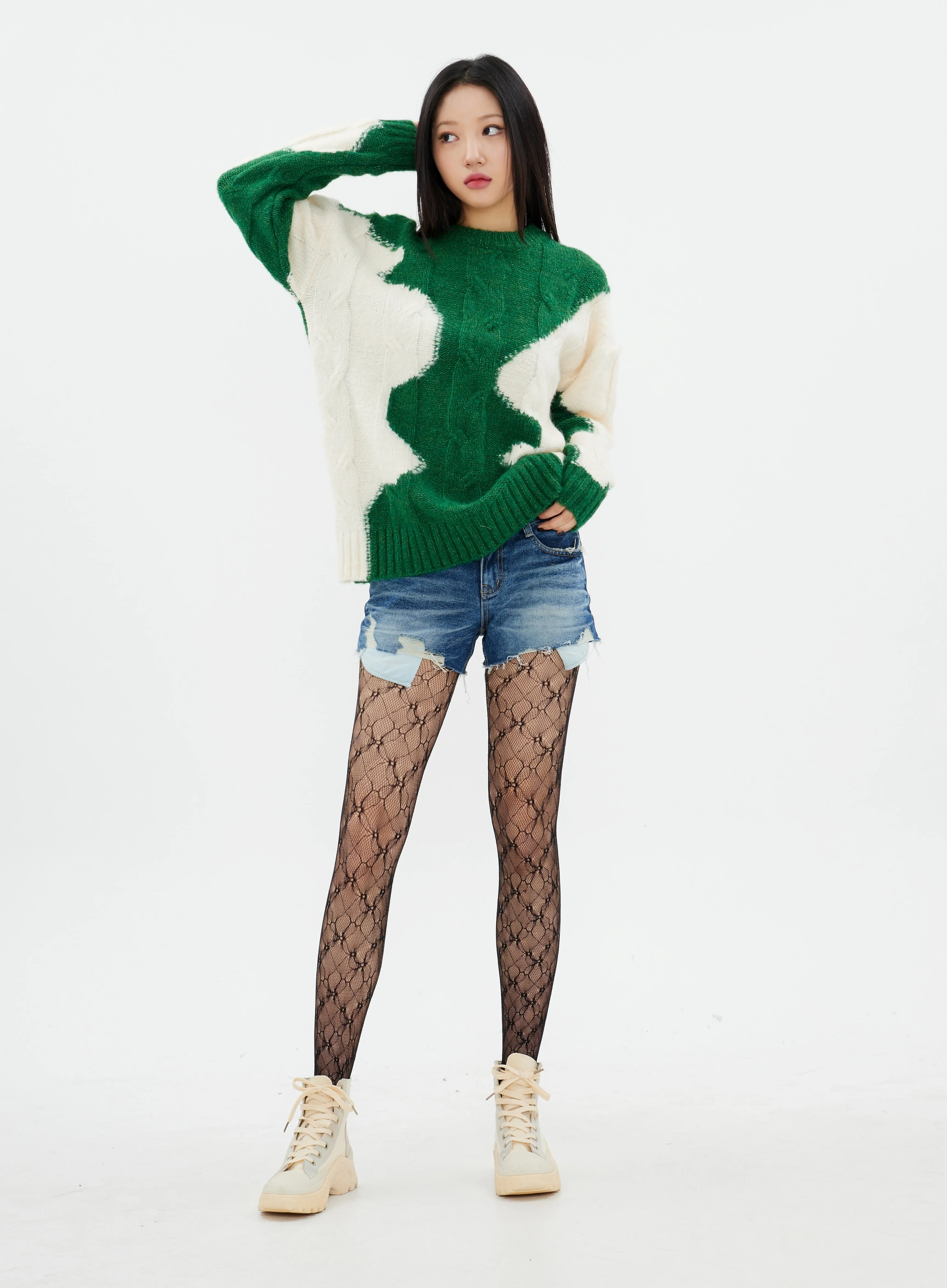 Mid Rise Distressed Mini Shorts K2302 - Image 9