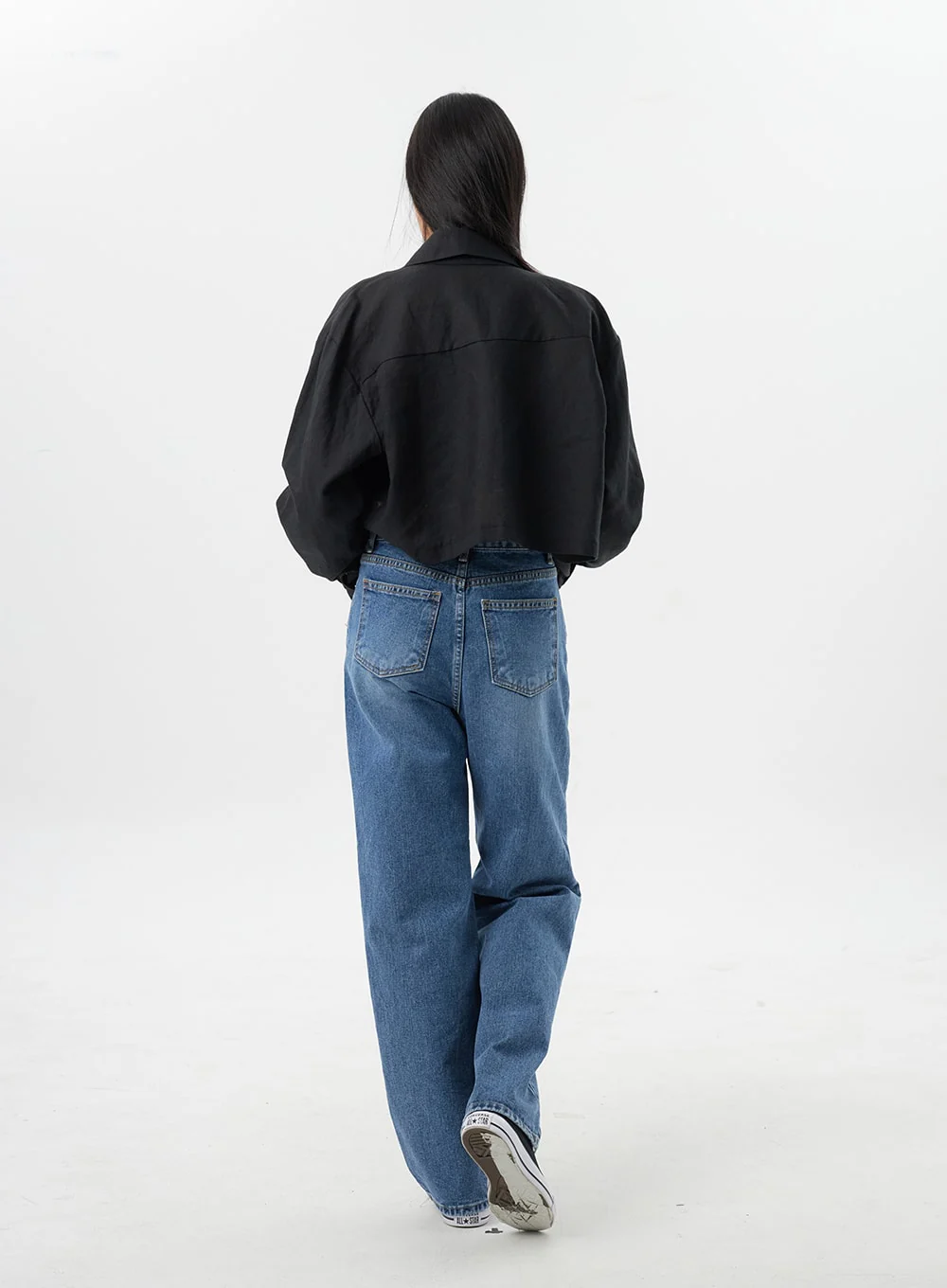 Mid-Rise Mid-Wash Jeans BY325 - Image 7