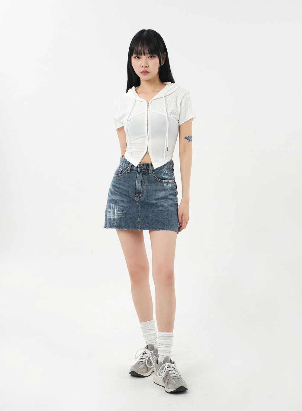 Mid-Wash Denim Mini Skirt CA328 - Image 2