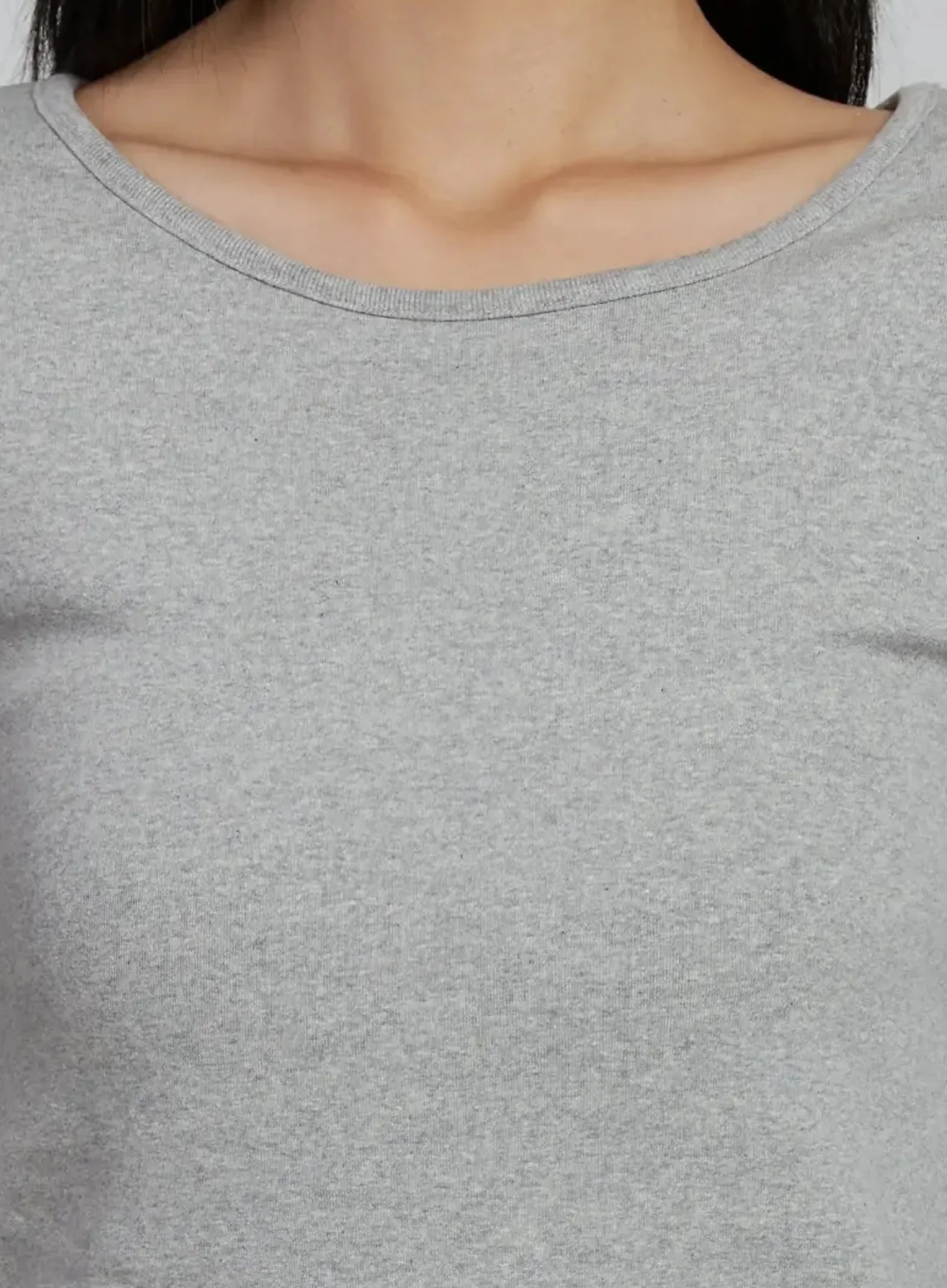 Minimalist Three-Quarter Sleeve Top IM520 - Image 3