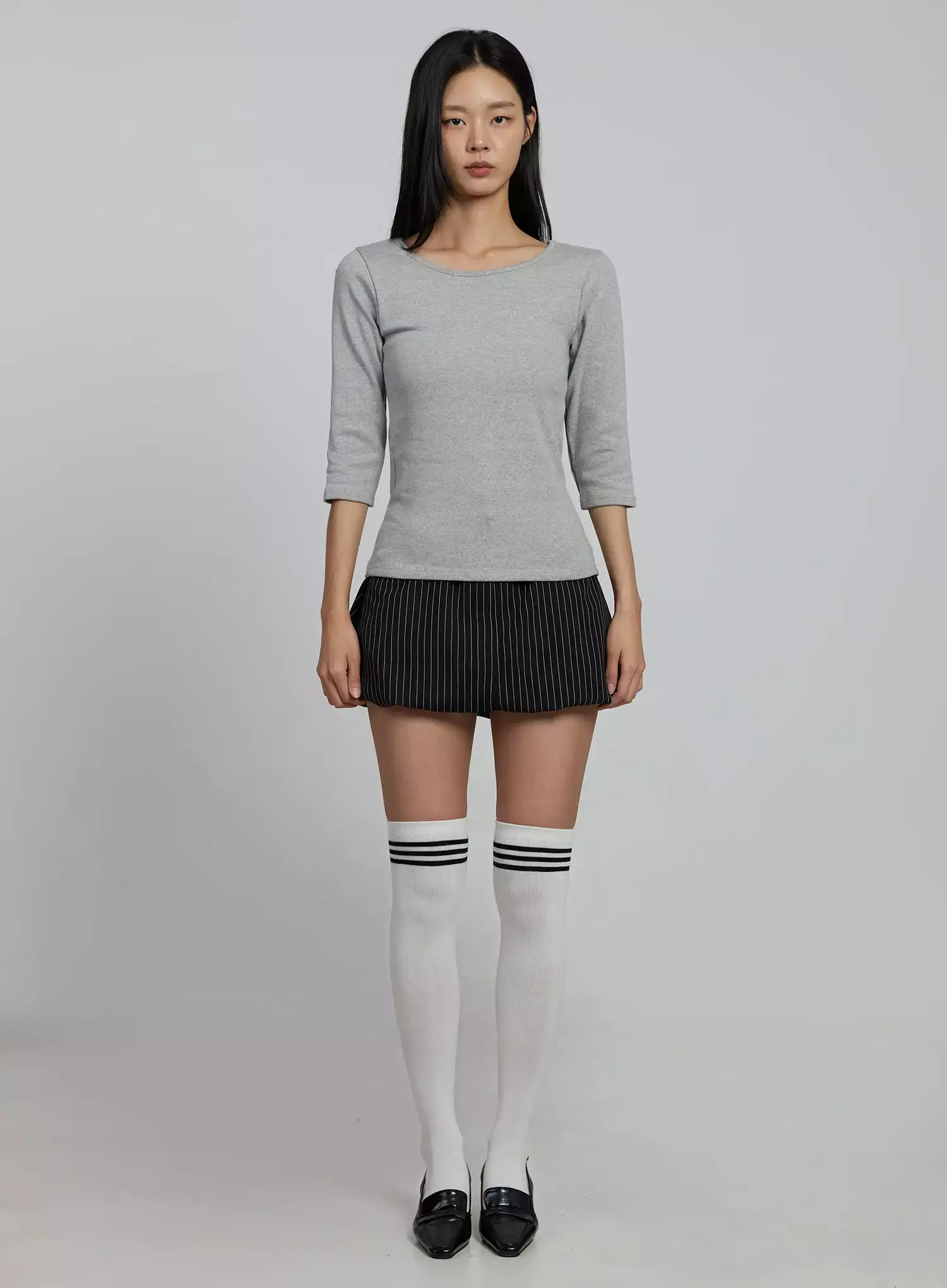 Minimalist Three-Quarter Sleeve Top IM520 - Image 4