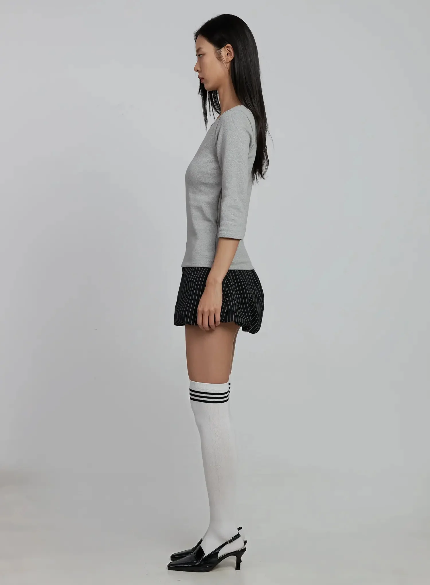 Minimalist Three-Quarter Sleeve Top IM520 - Image 5