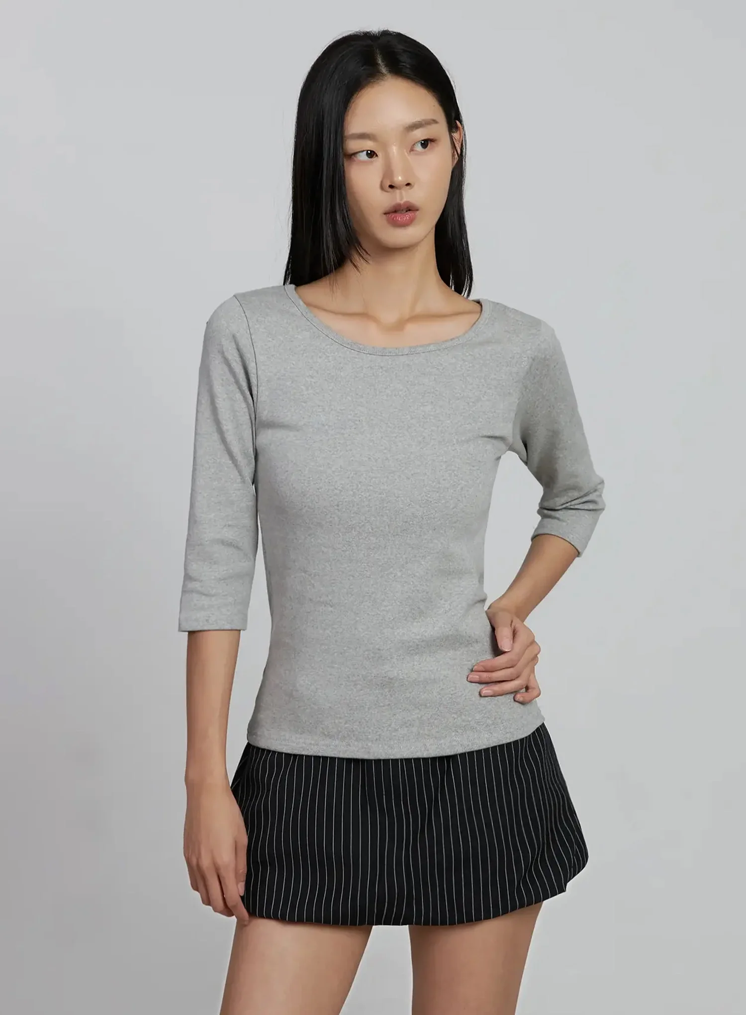 Minimalist Three-Quarter Sleeve Top IM520 - Image 7