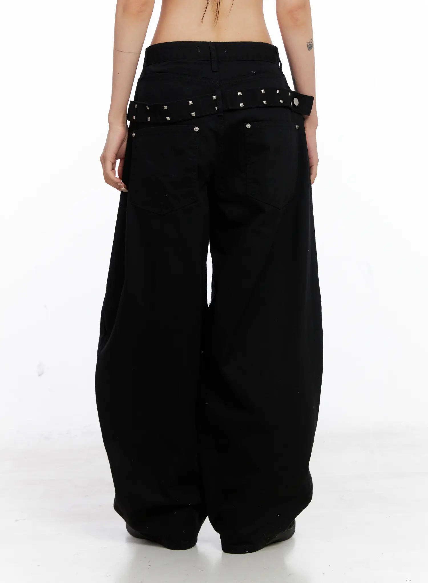 Nana Studded Belt Balloon Jeans CS512 - Image 6