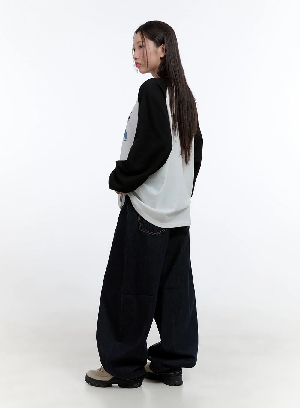 Nori Roomy Fit Denim with Stitch CS406 - Image 3