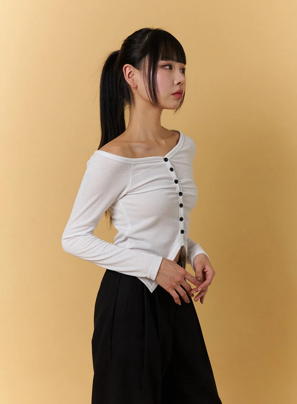 Off-Shoulder Crop Top CJ404 - Image 5