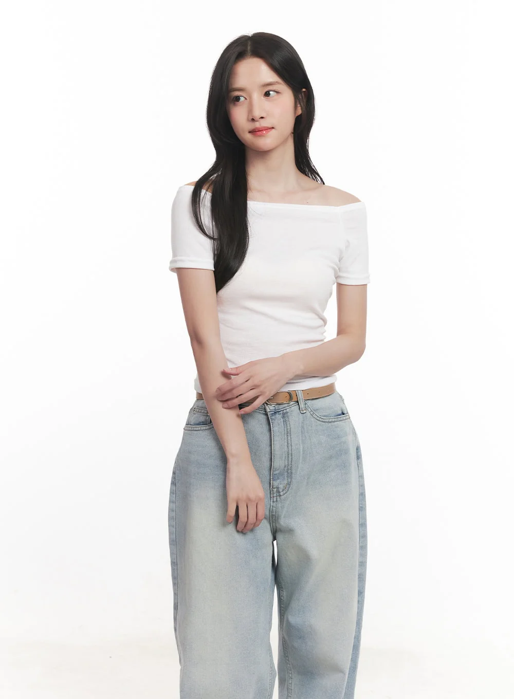Off-Shoulder Cropped T-Shirt CA510 - Image 10