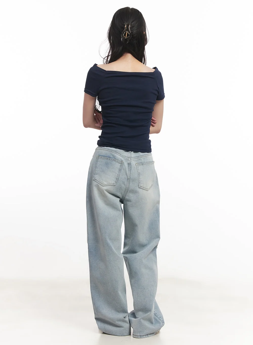 Off-Shoulder Cropped T-Shirt CA510 - Image 4