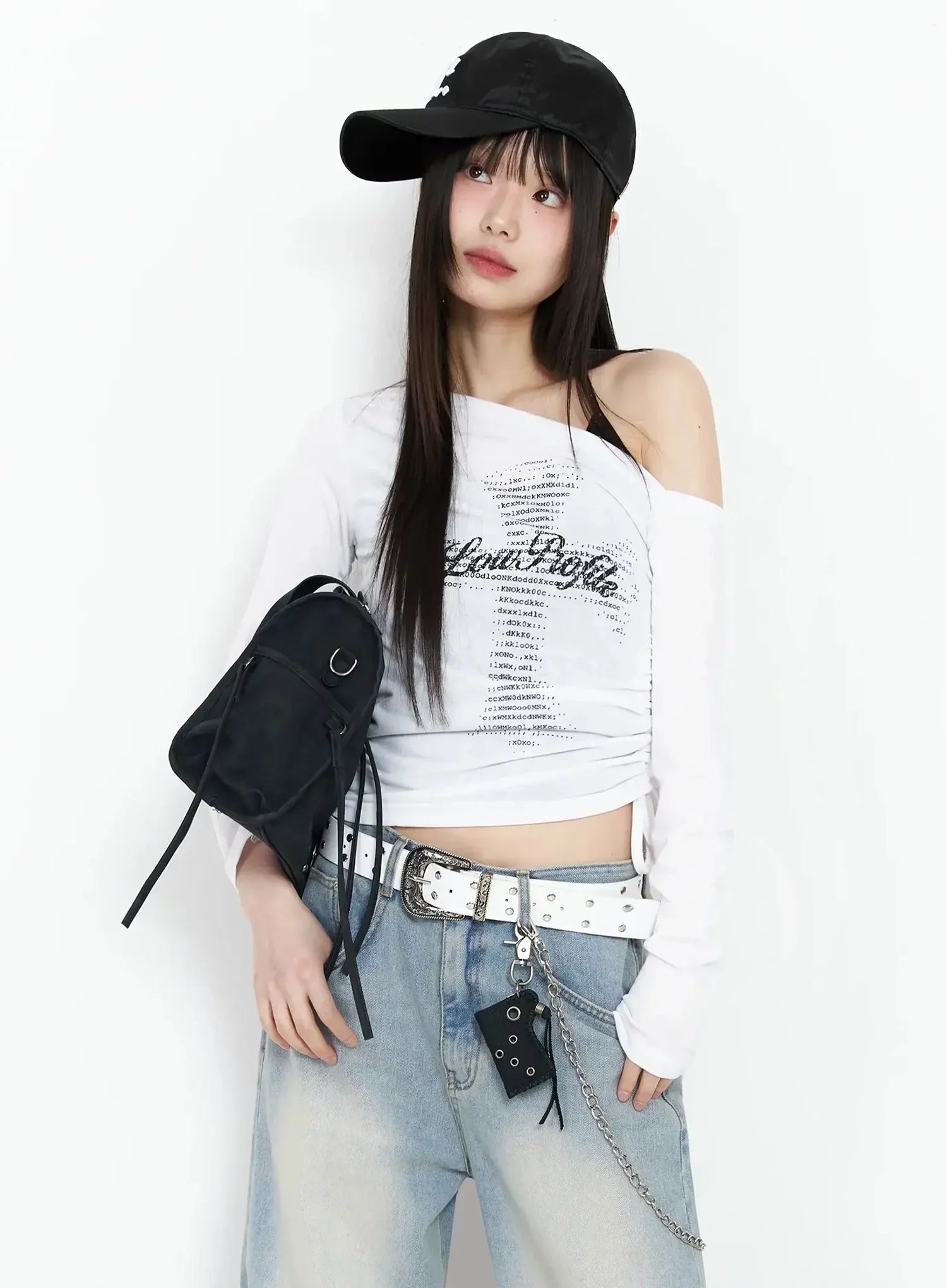 Off-Shoulder Graphic Crop Top IM523