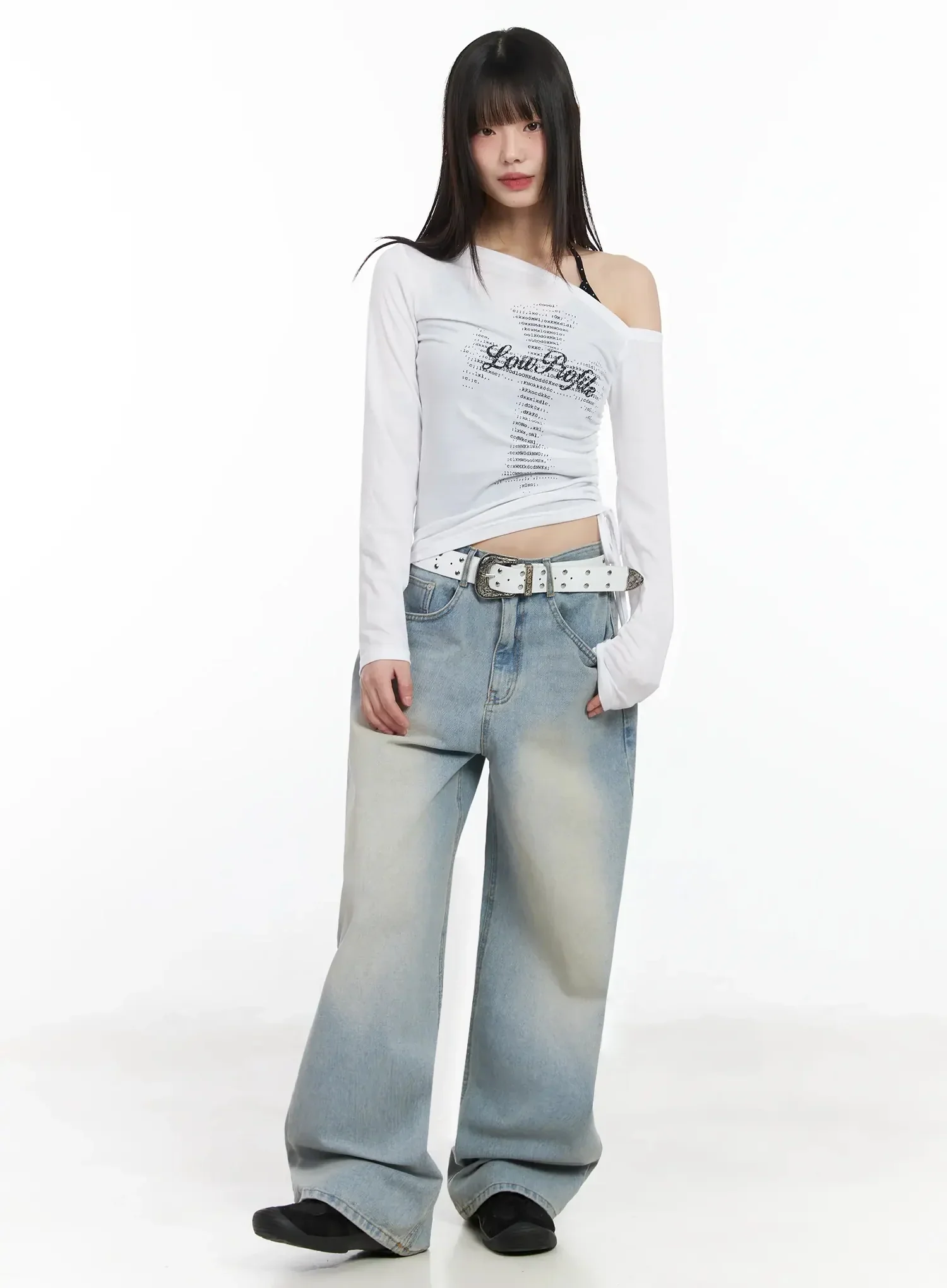 Off-Shoulder Graphic Crop Top IM523 - Image 11