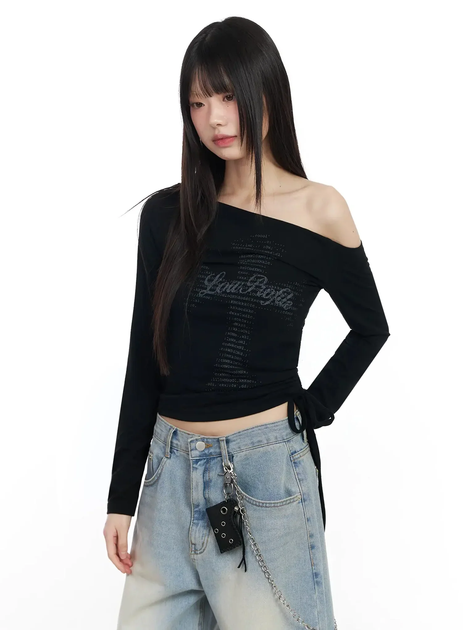 Off-Shoulder Graphic Crop Top IM523 - Image 15