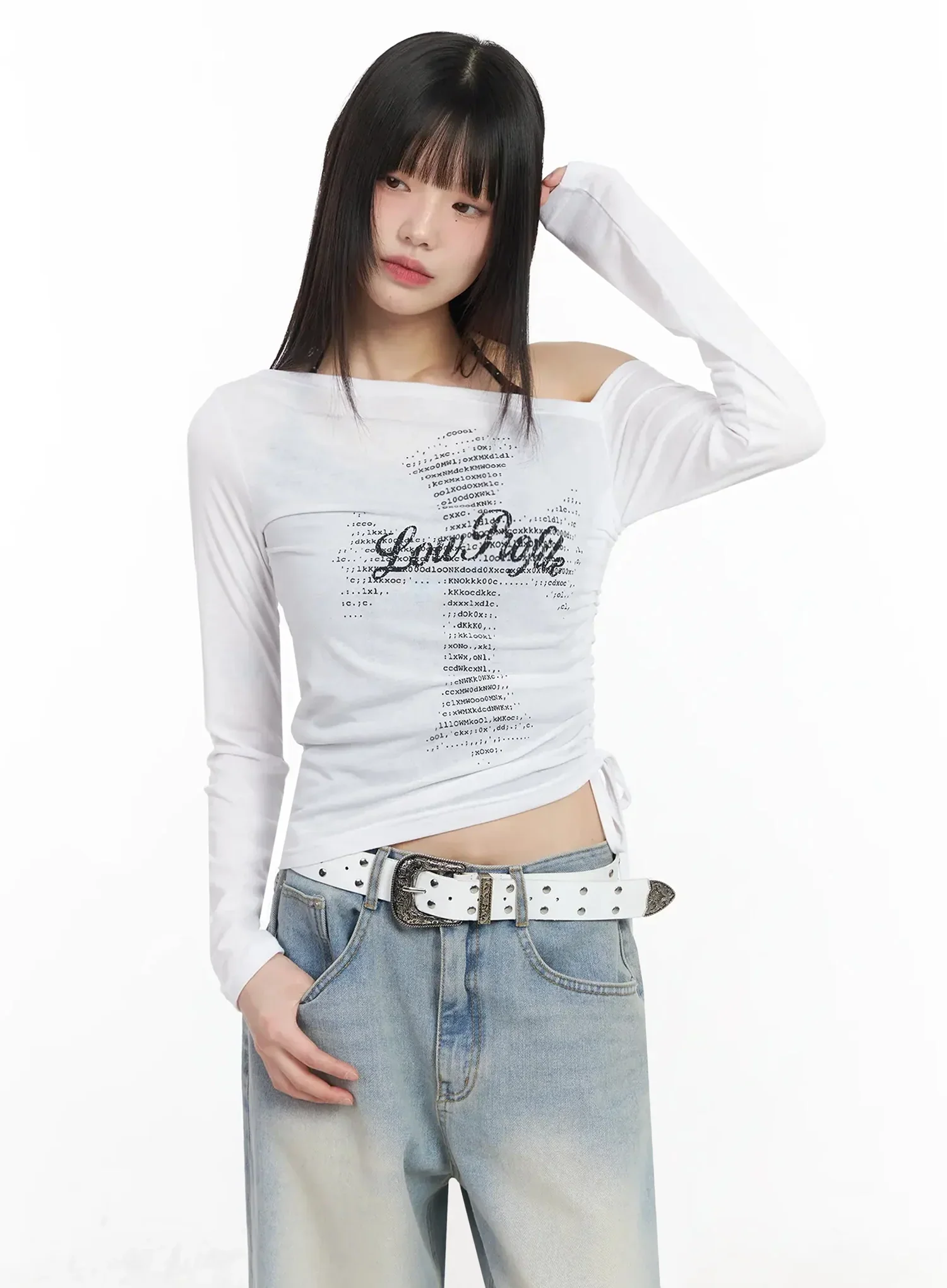 Off-Shoulder Graphic Crop Top IM523 - Image 3