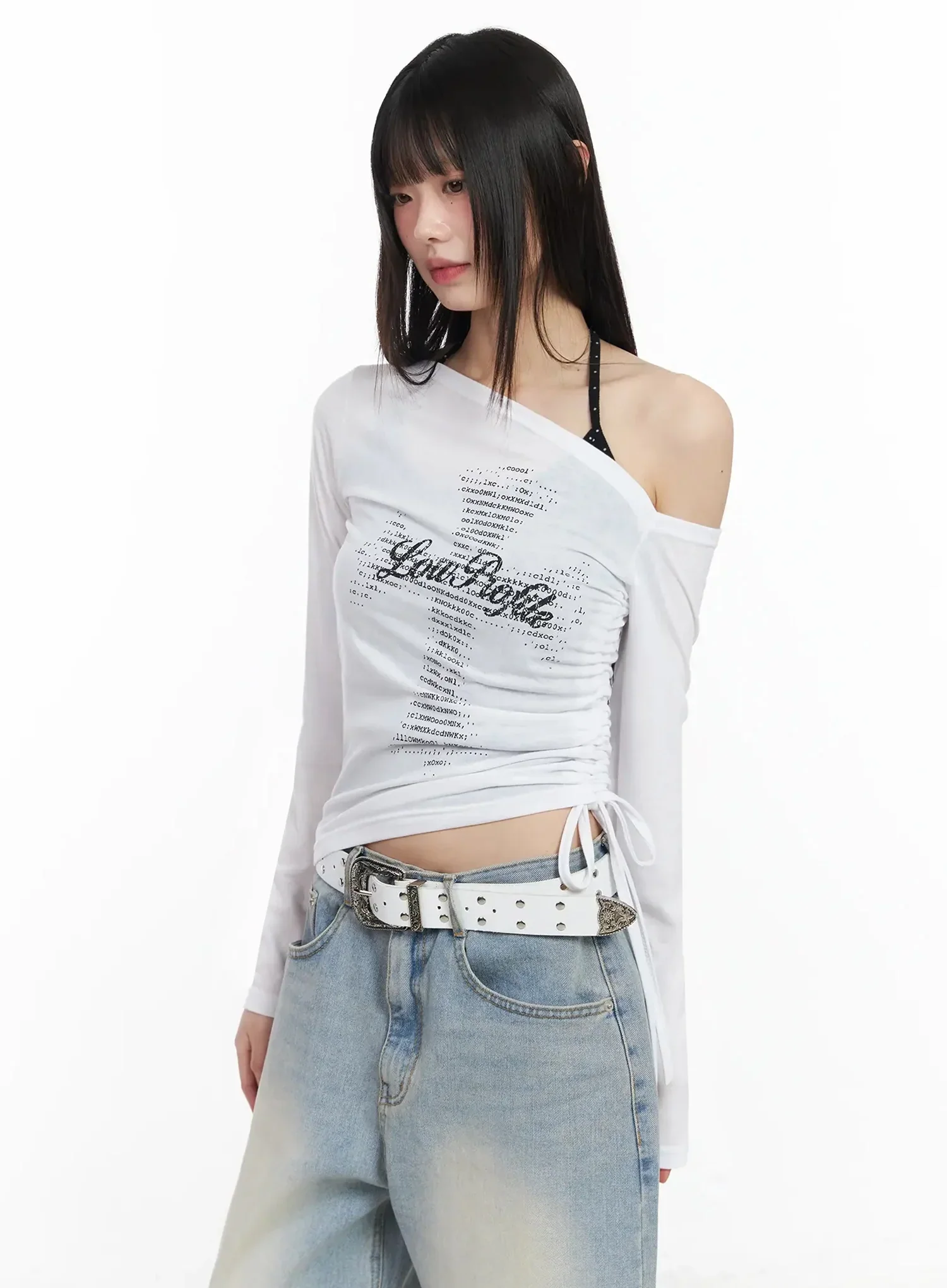 Off-Shoulder Graphic Crop Top IM523 - Image 9