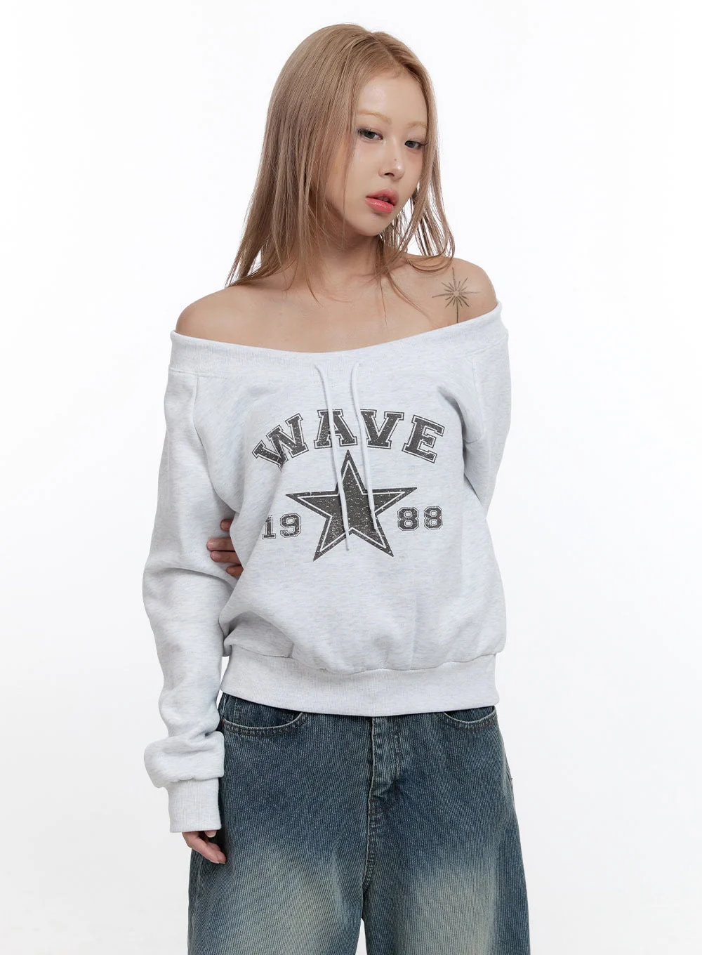 Off-Shoulder Loose Fit Hoodie CN422 - Image 4