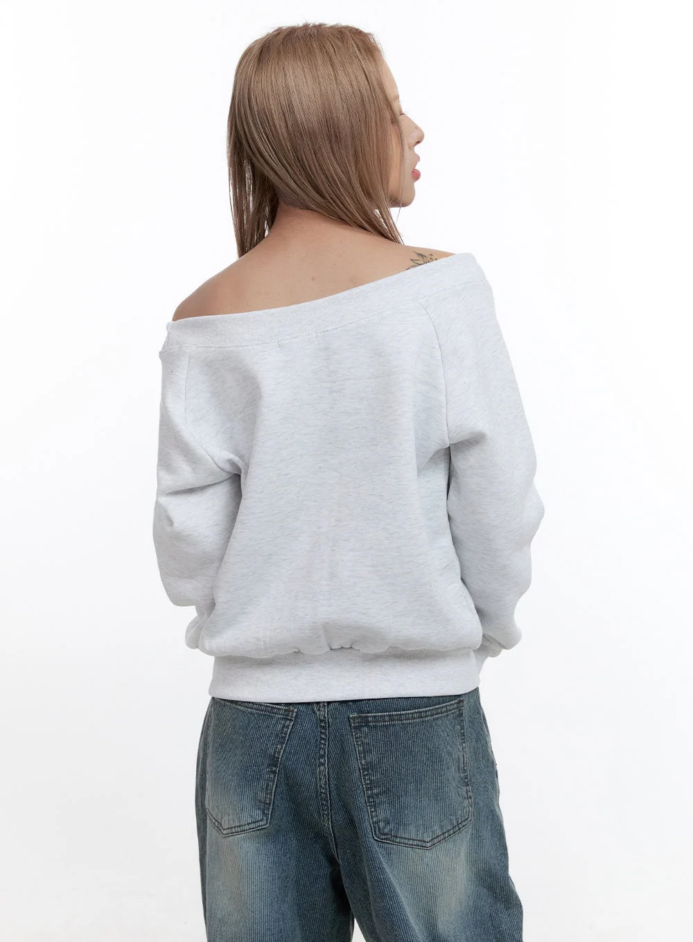 Off-Shoulder Loose Fit Hoodie CN422 - Image 7