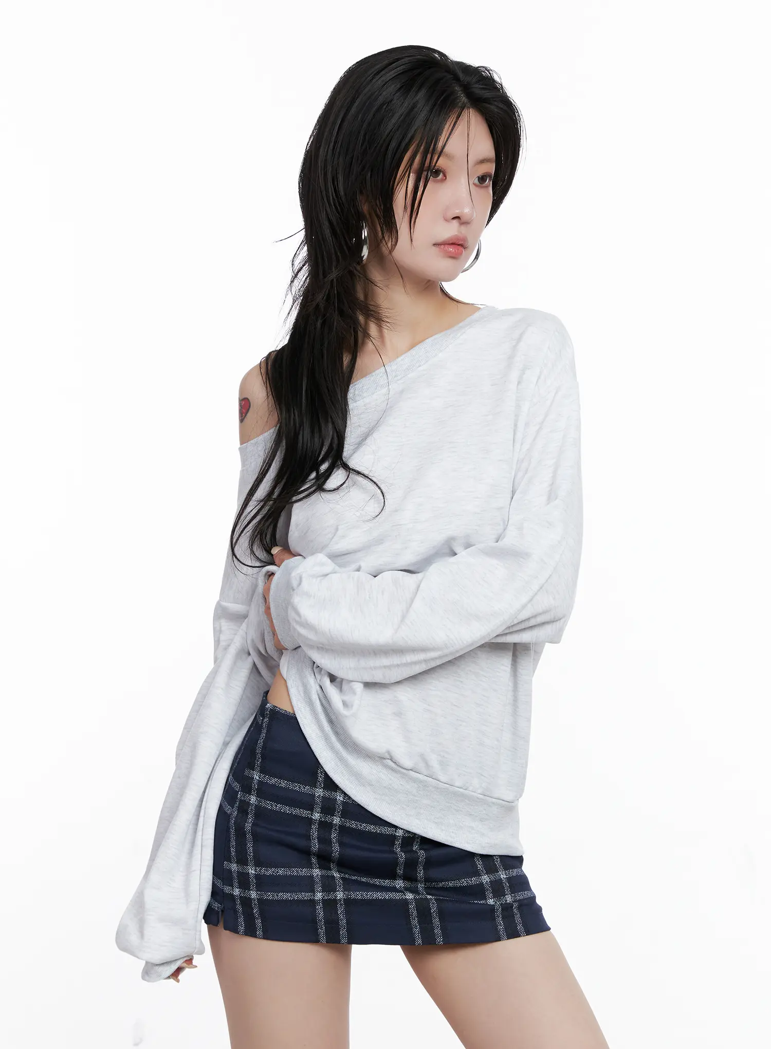 Off-Shoulder Loose Fit Sweatshirt CS510 - Image 2