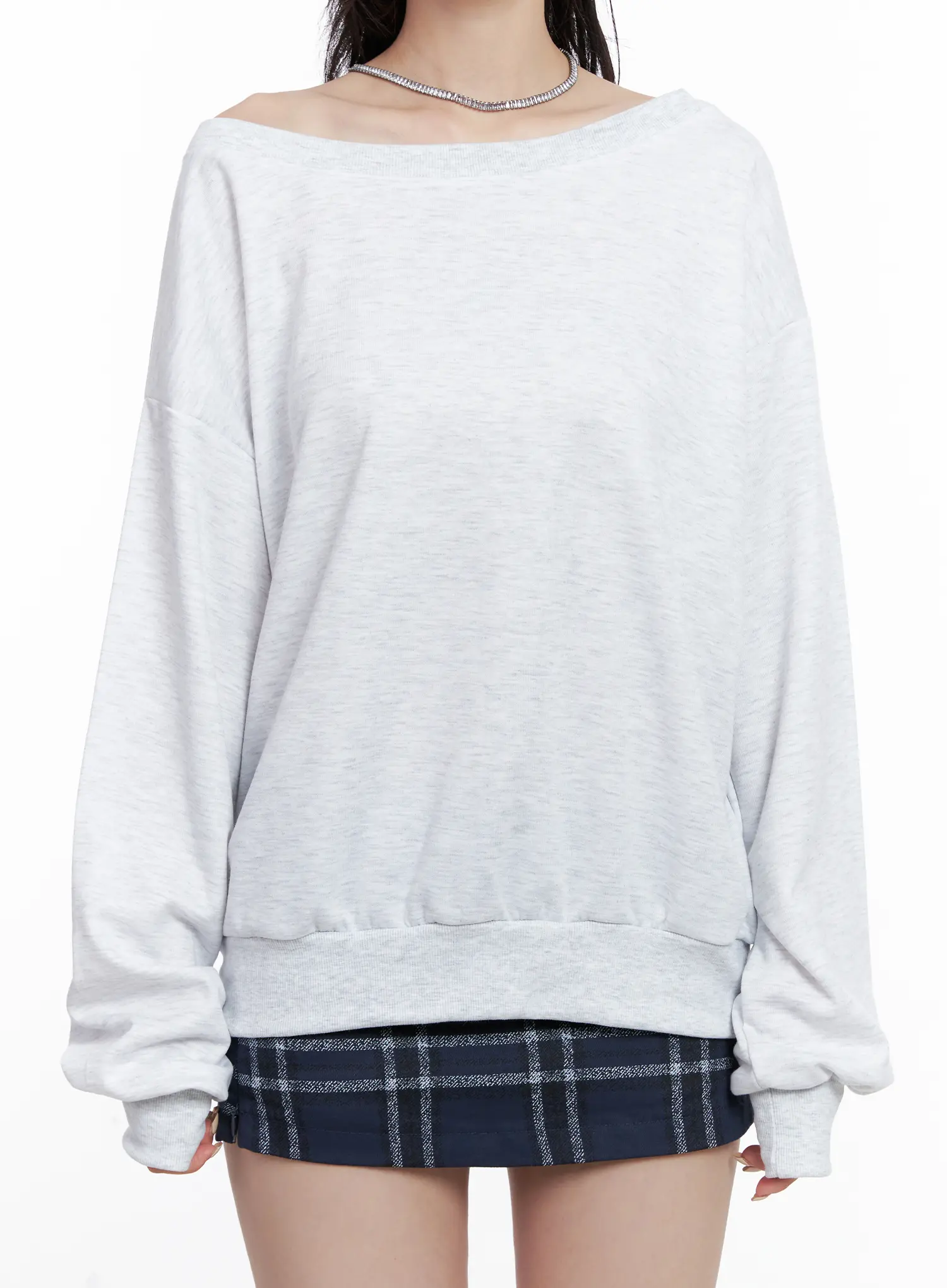 Off-Shoulder Loose Fit Sweatshirt CS510 - Image 4