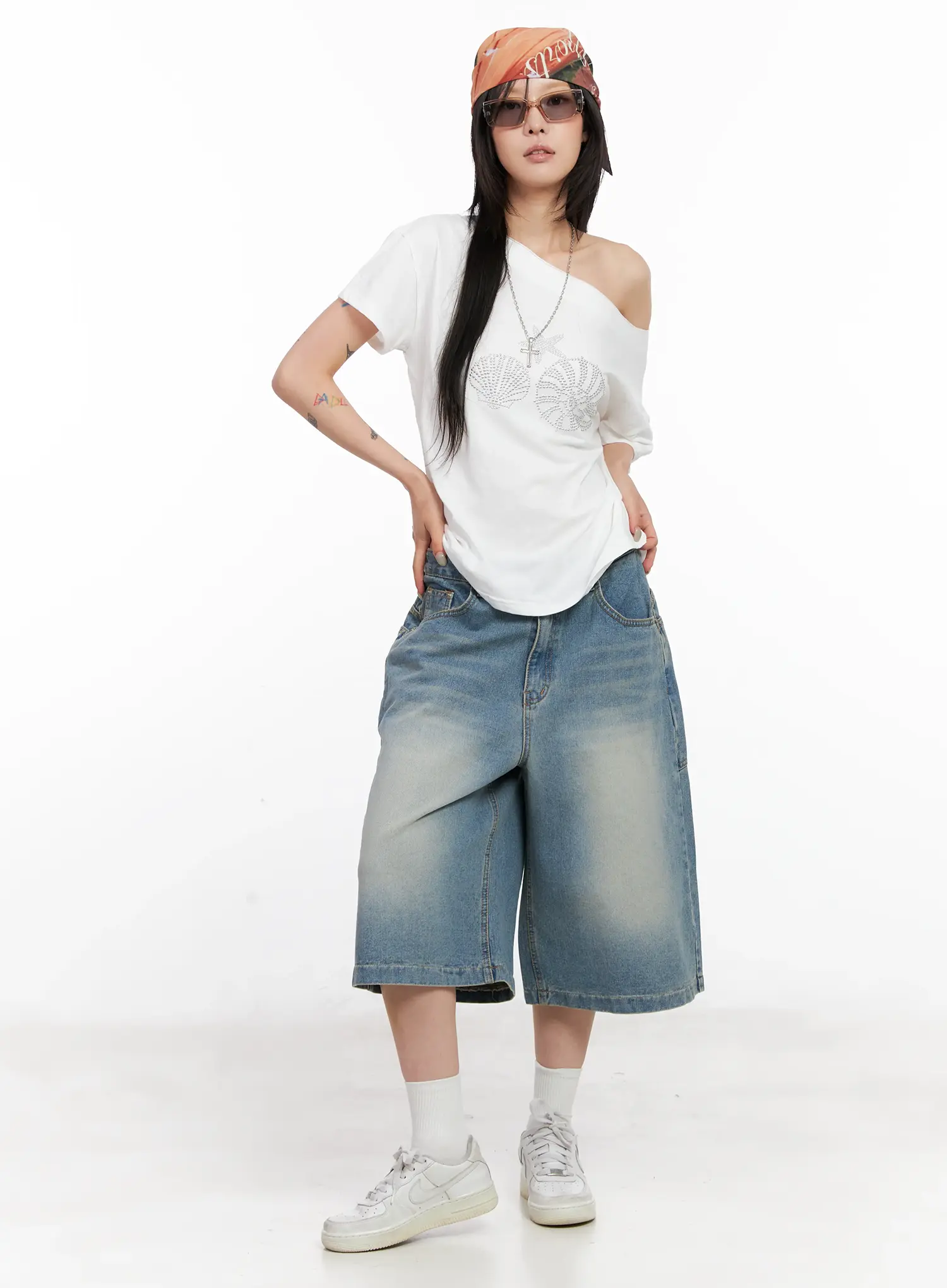 Off-Shoulder Seashell Tee CL525 - Image 3
